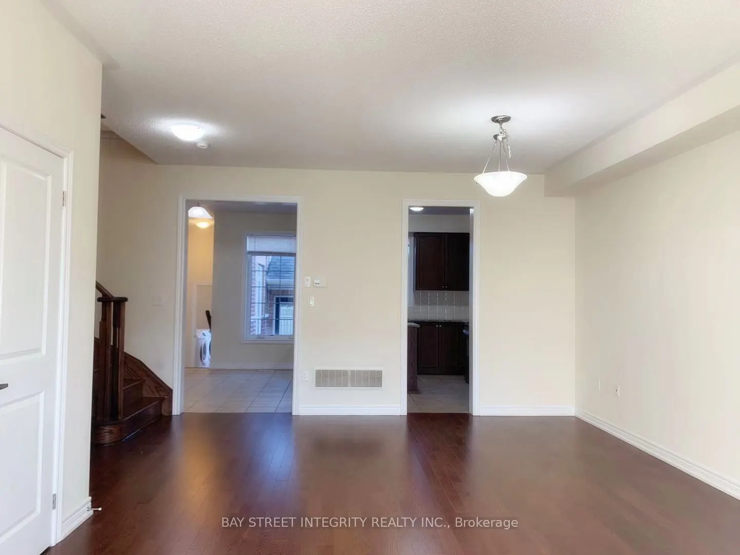 213 East's Corners Boulevard