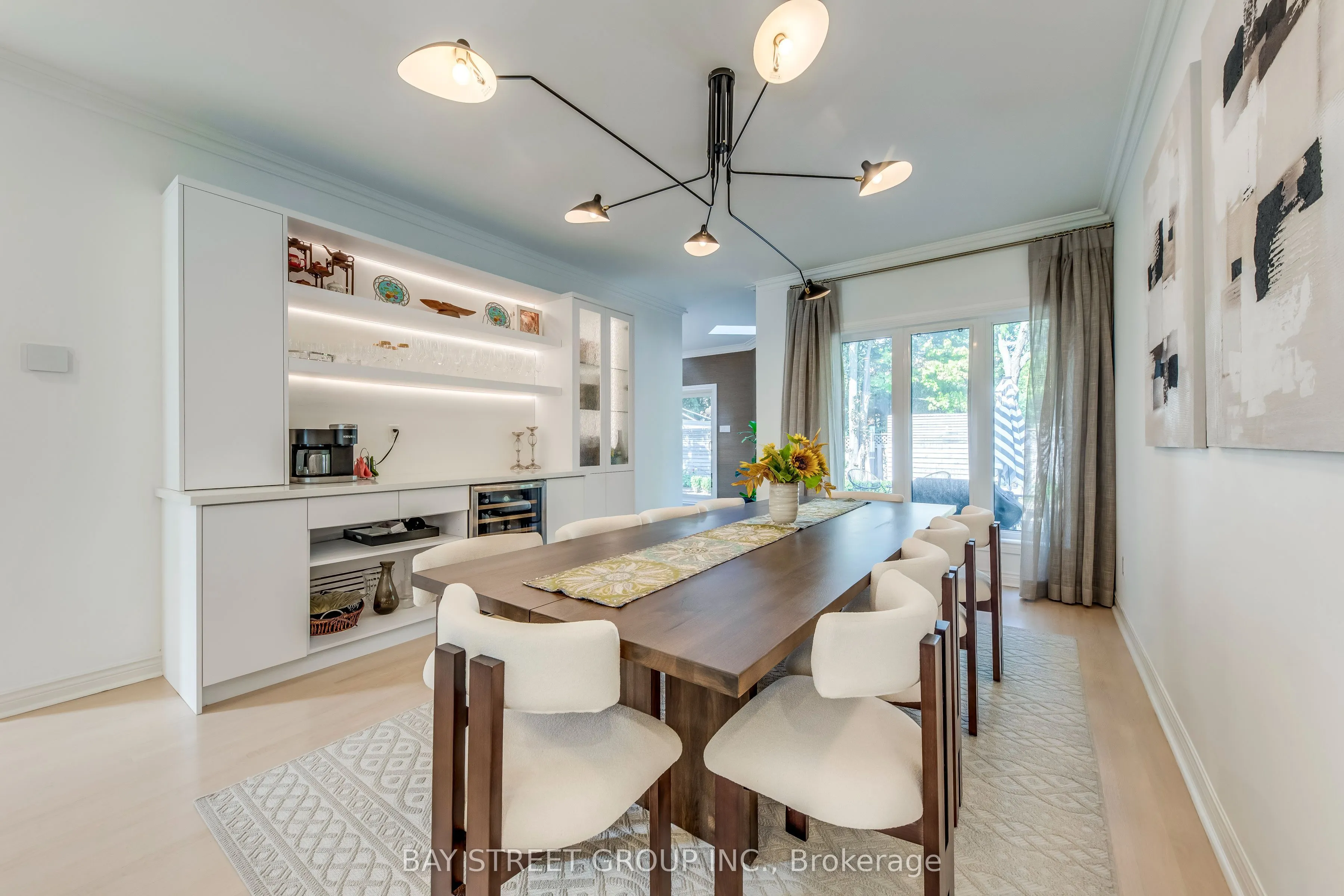 128 beverley glen Boulevard