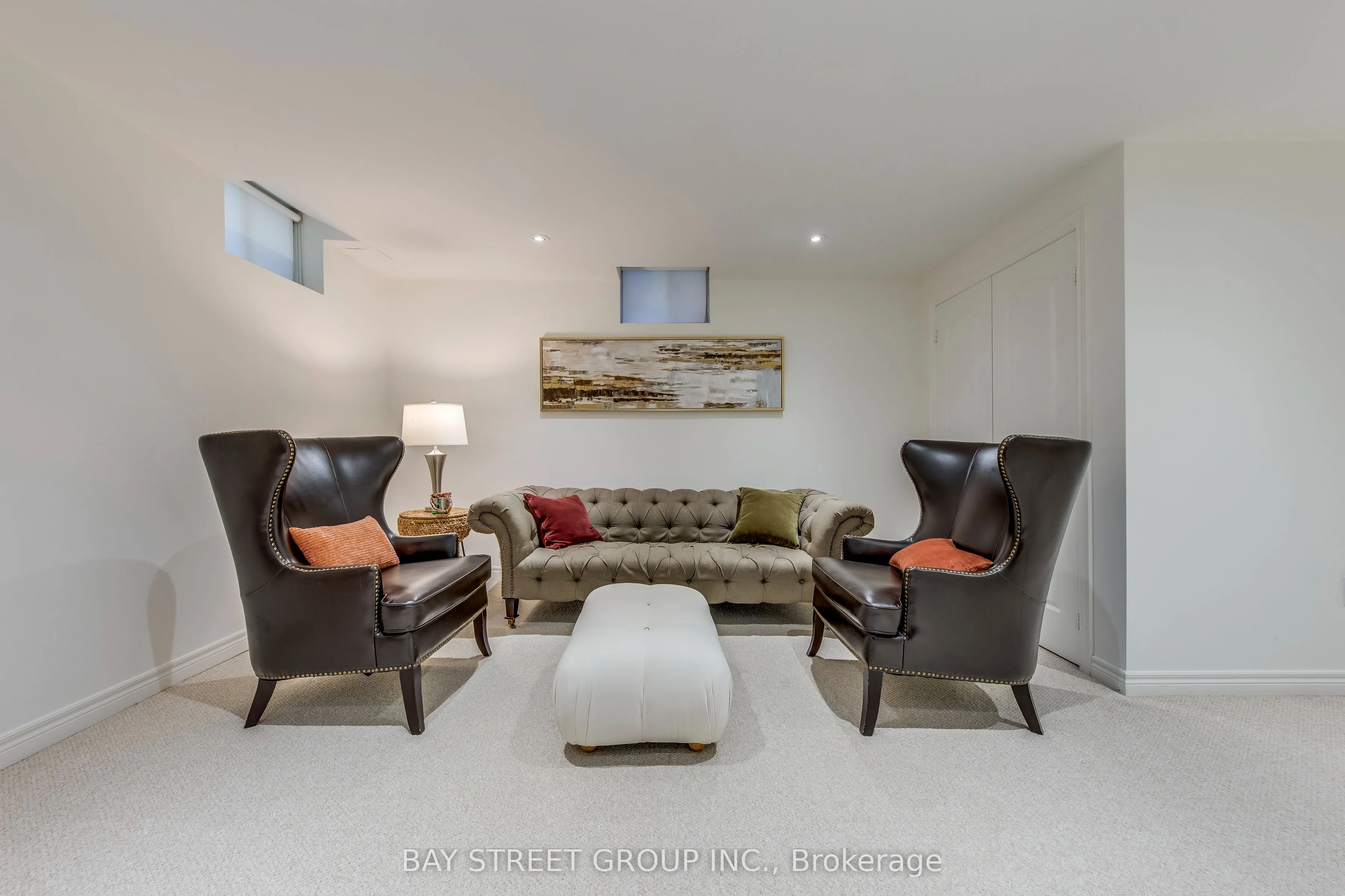 128 beverley glen Boulevard