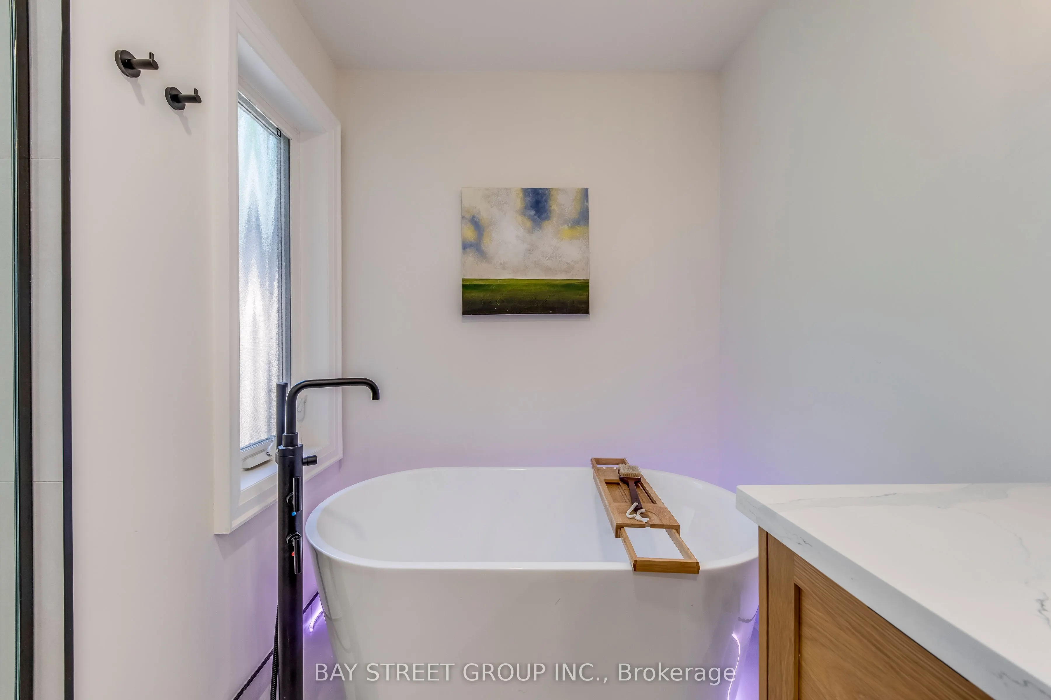 128 beverley glen Boulevard