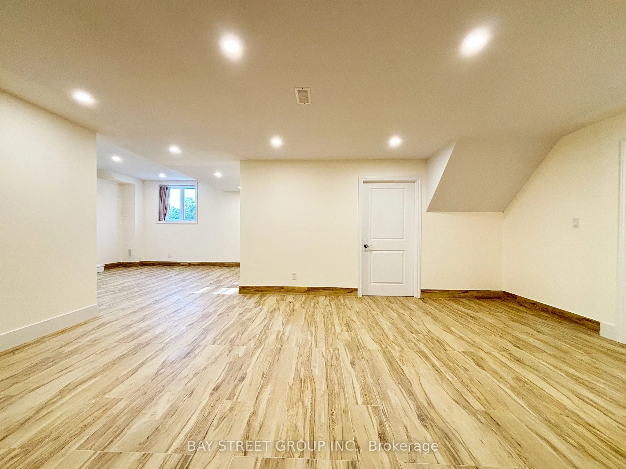 Bsmt 42 Brown Court