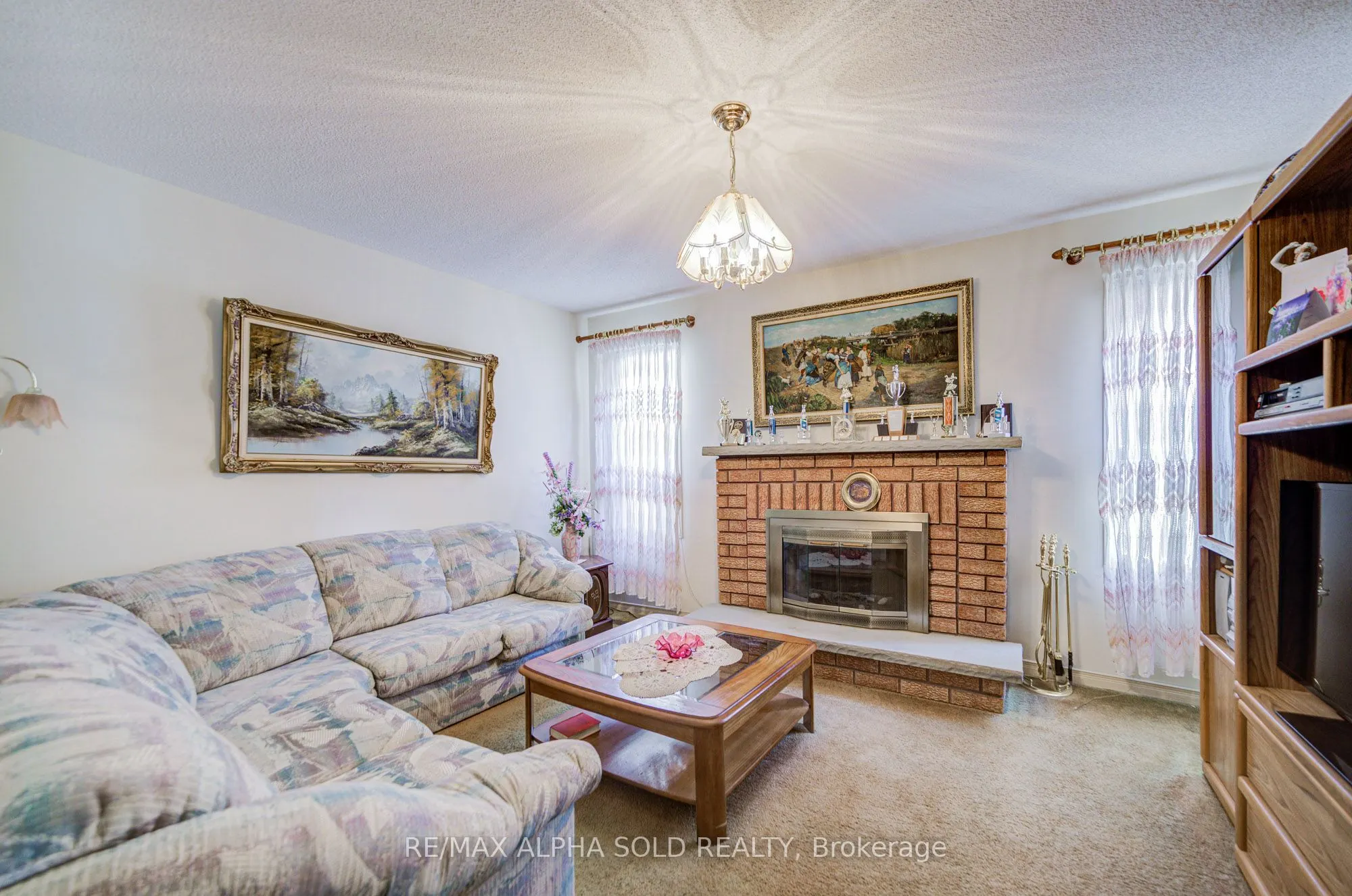 82 Olivewood Drive