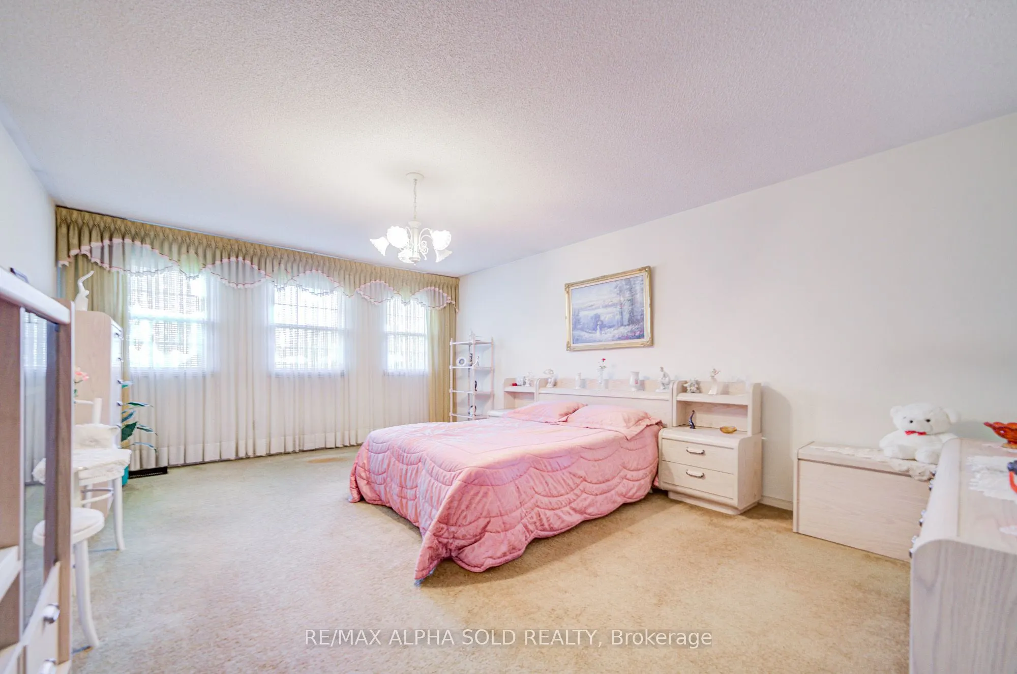 82 Olivewood Drive