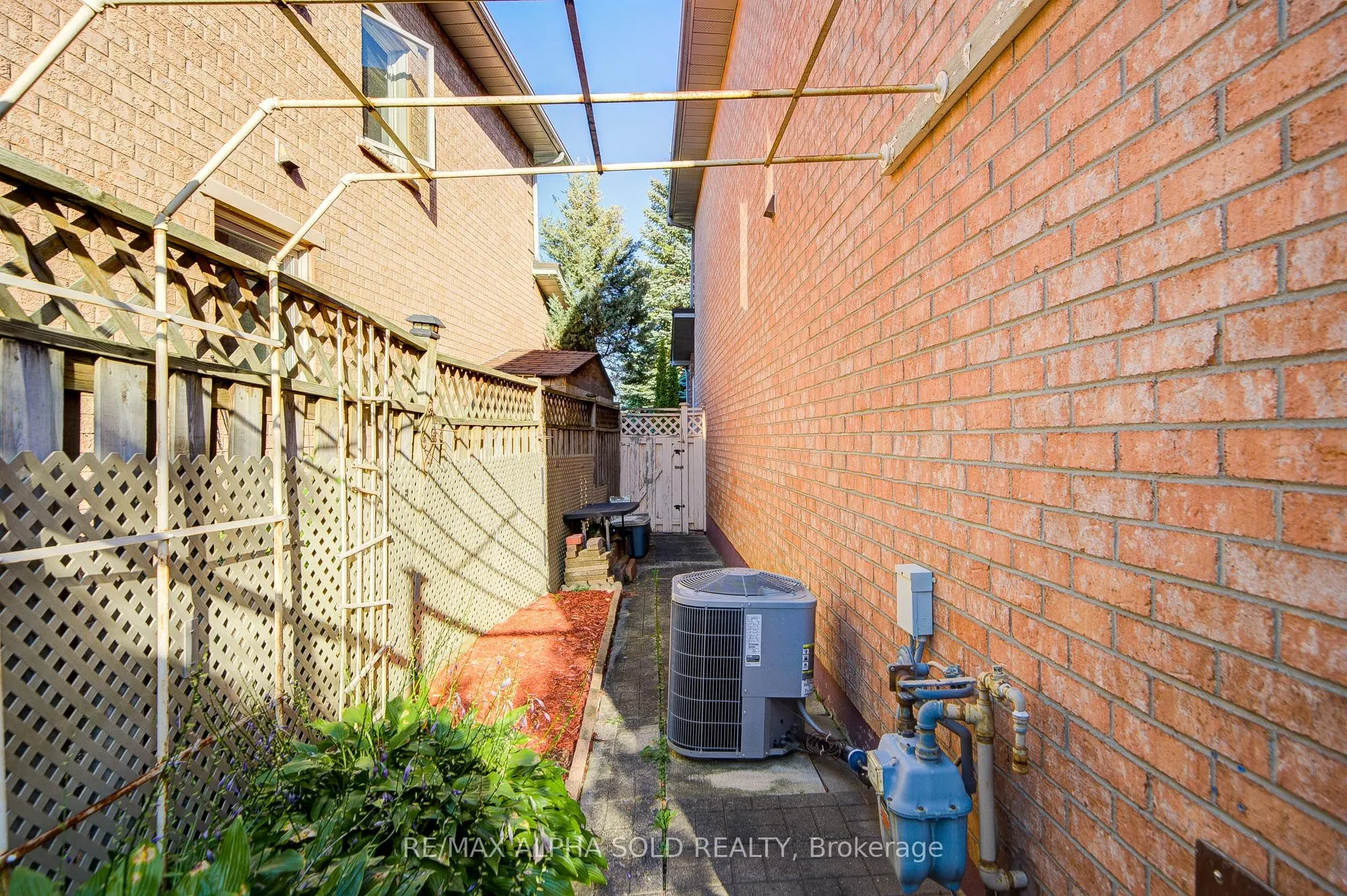82 Olivewood Drive