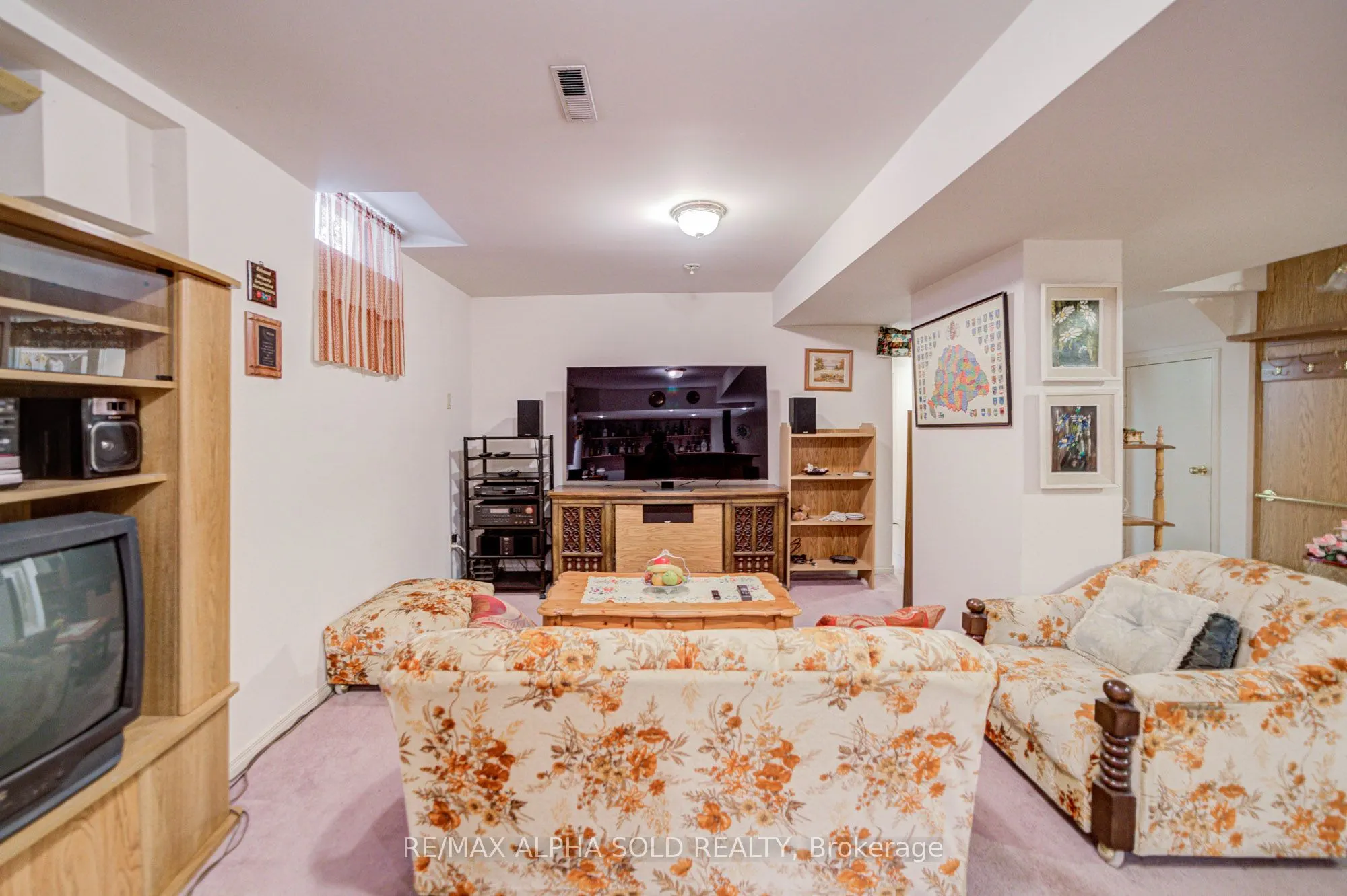 82 Olivewood Drive
