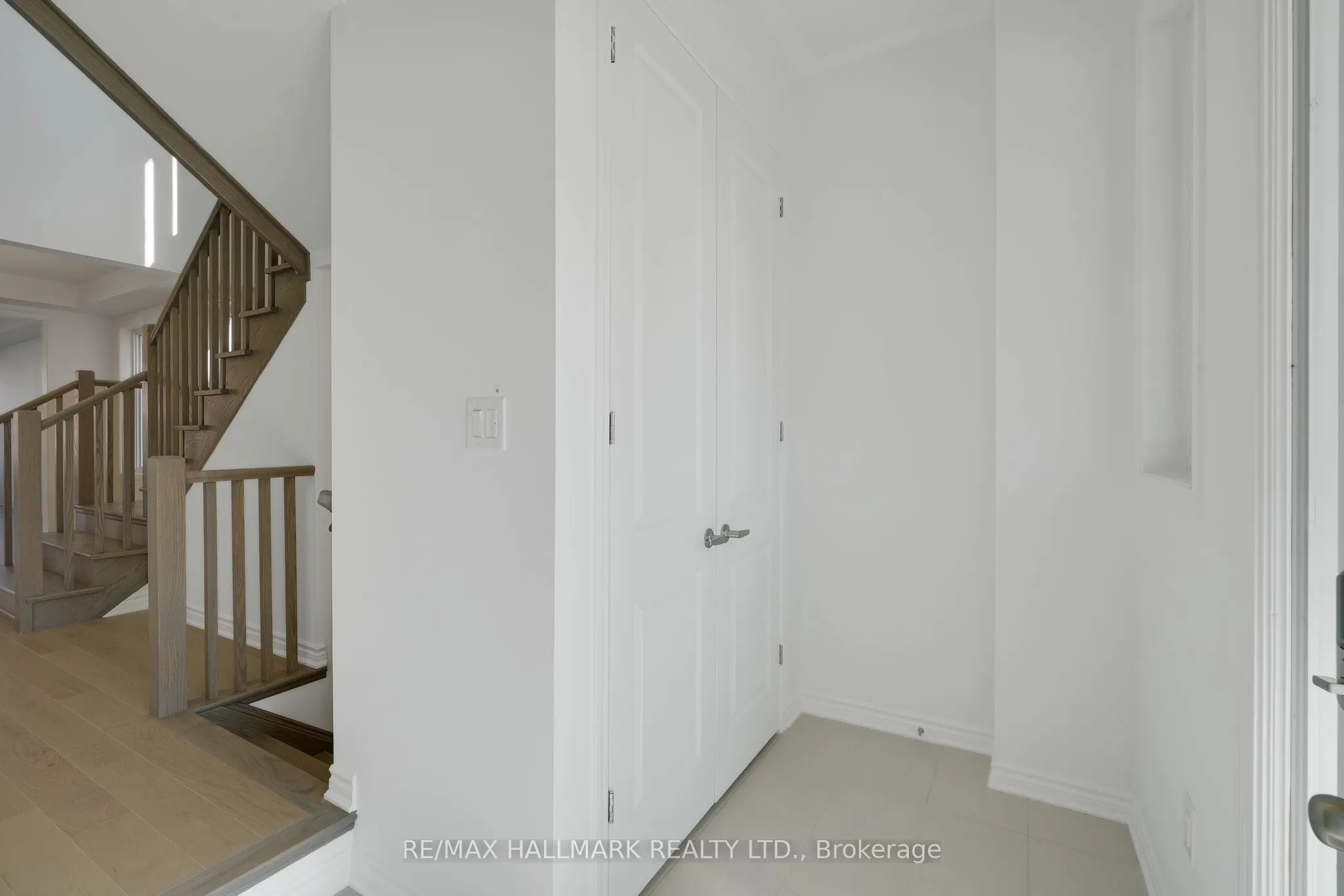 626 Newlove Street