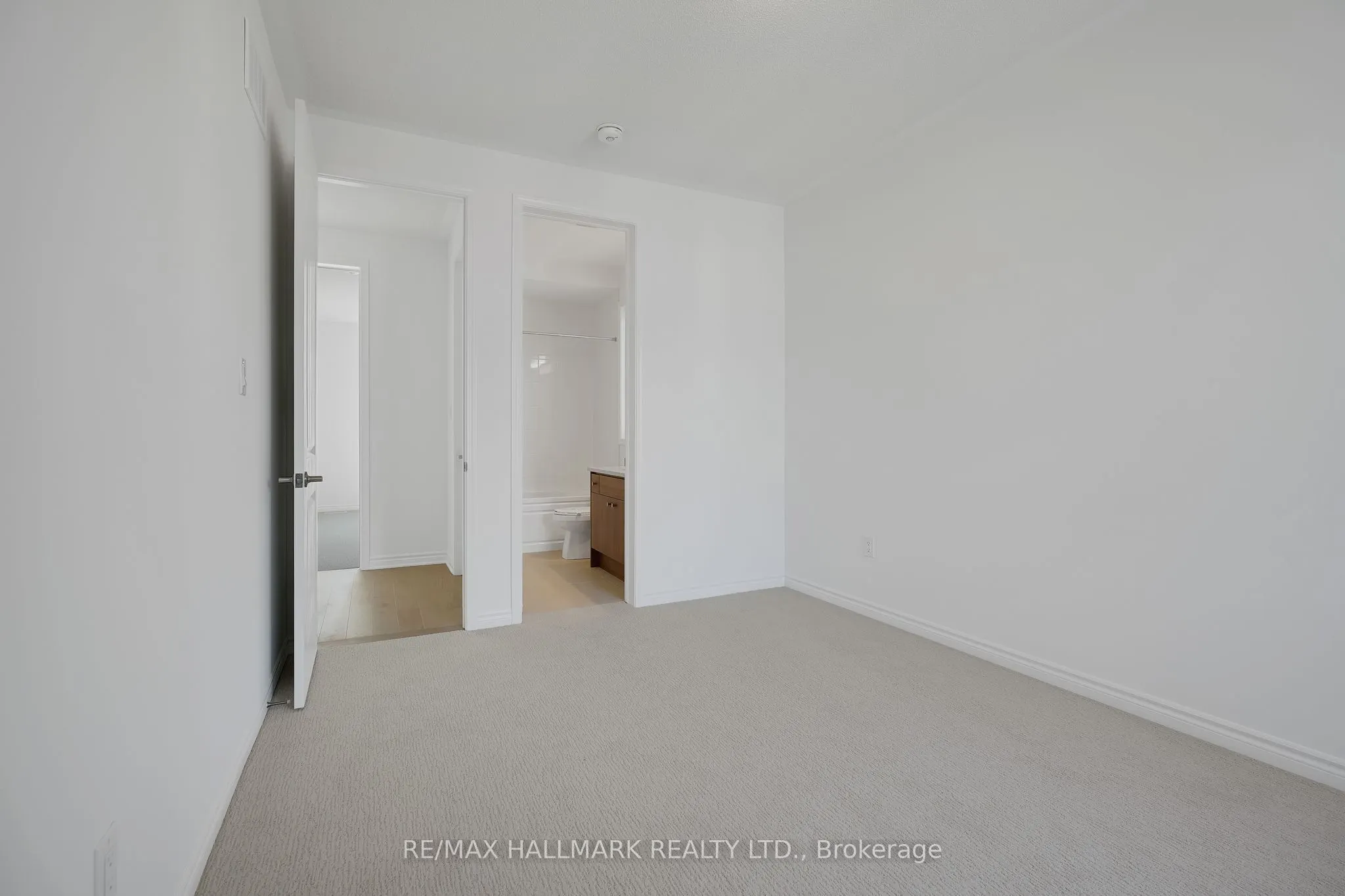 626 Newlove Street