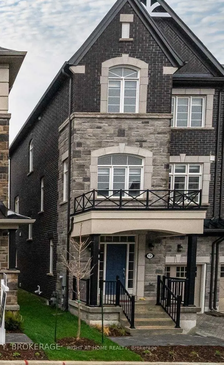 12 Globemaster Lane