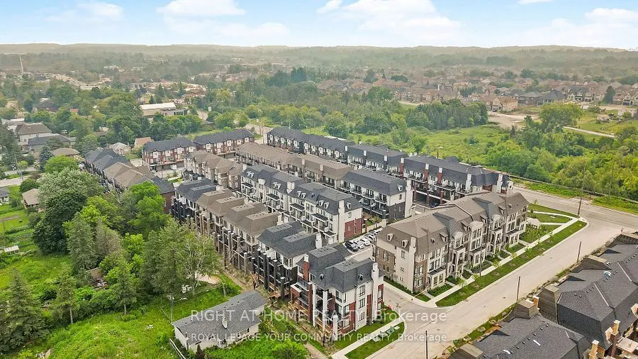 12 Globemaster Lane
