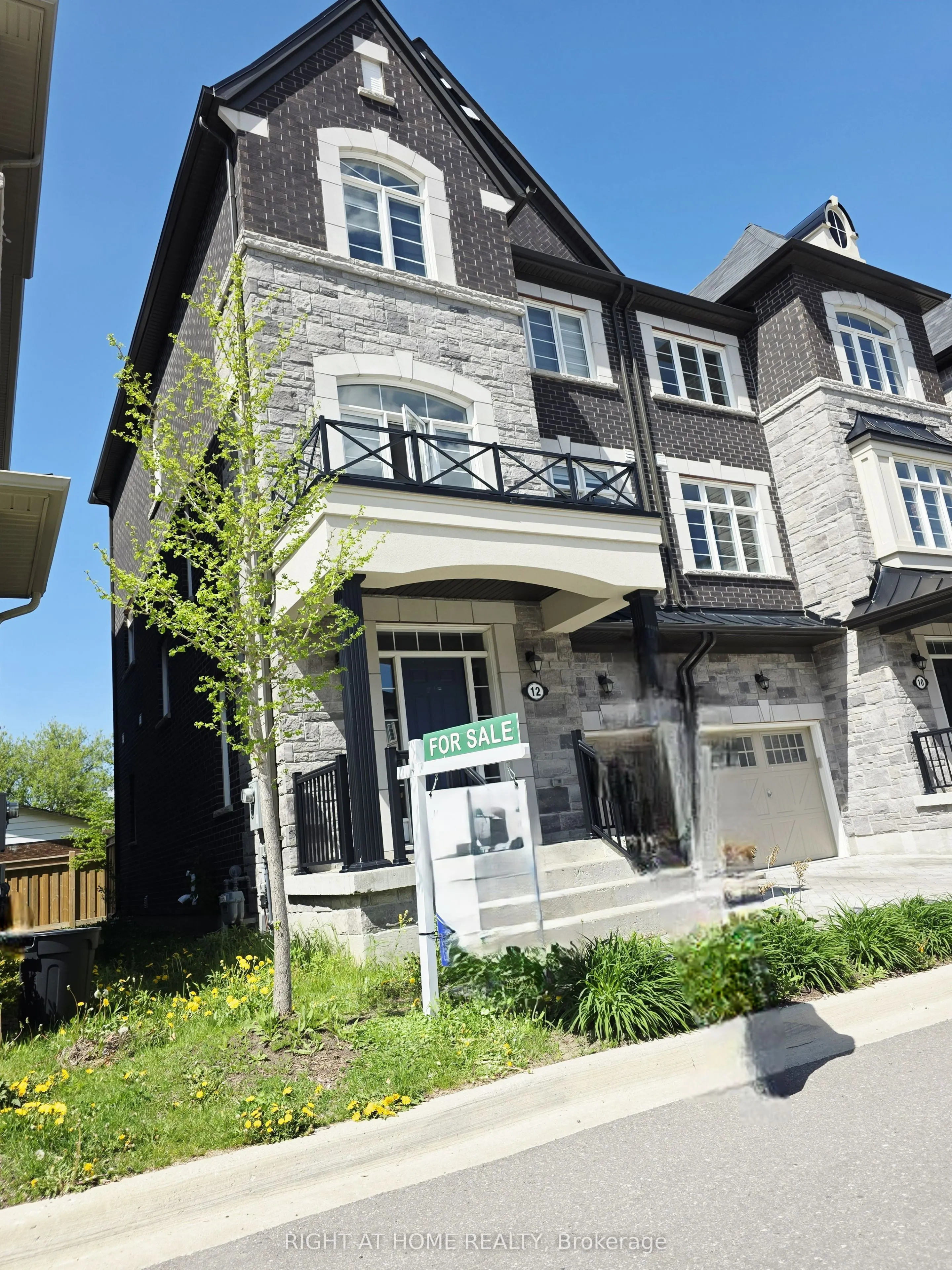 12 Globemaster Lane
