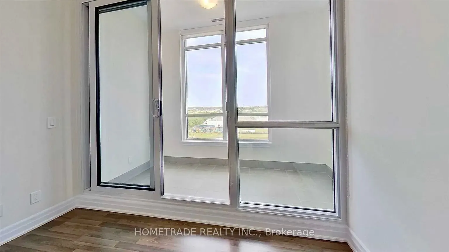 9085 Jane Street, #1404