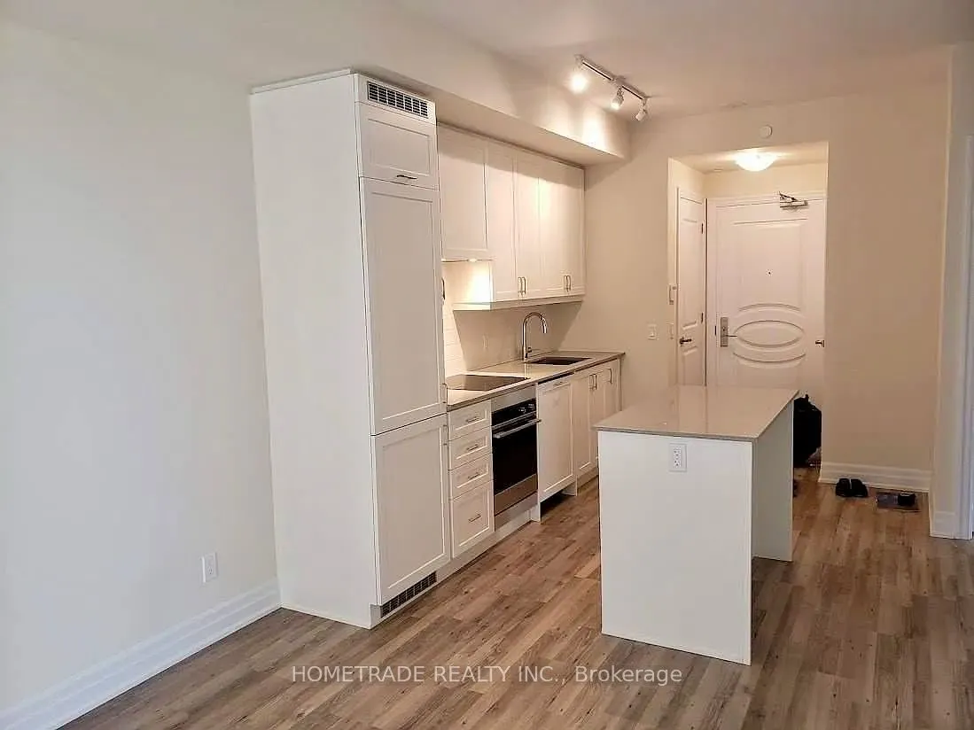 9085 Jane Street, #1404