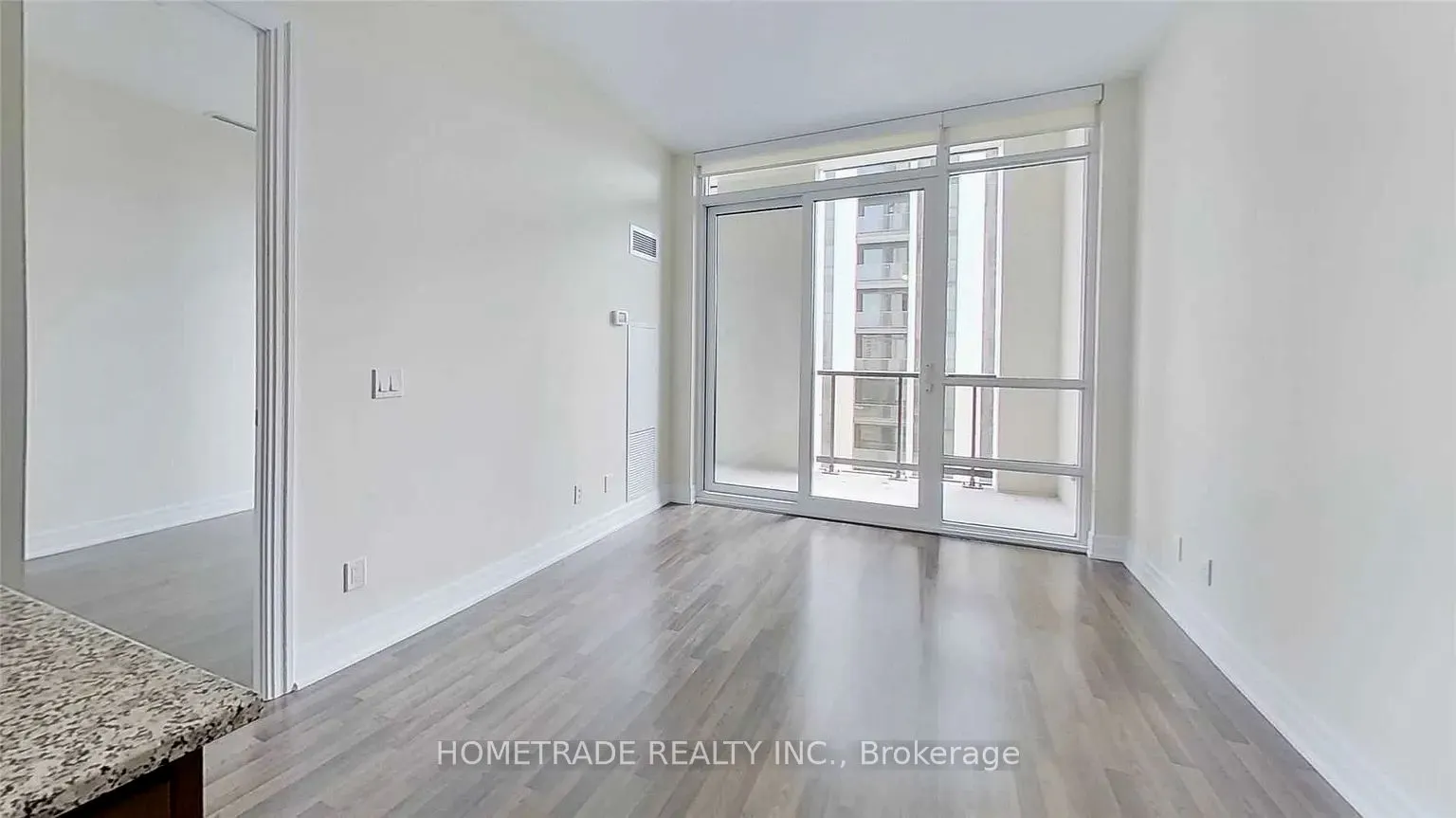 9085 Jane Street, #1404