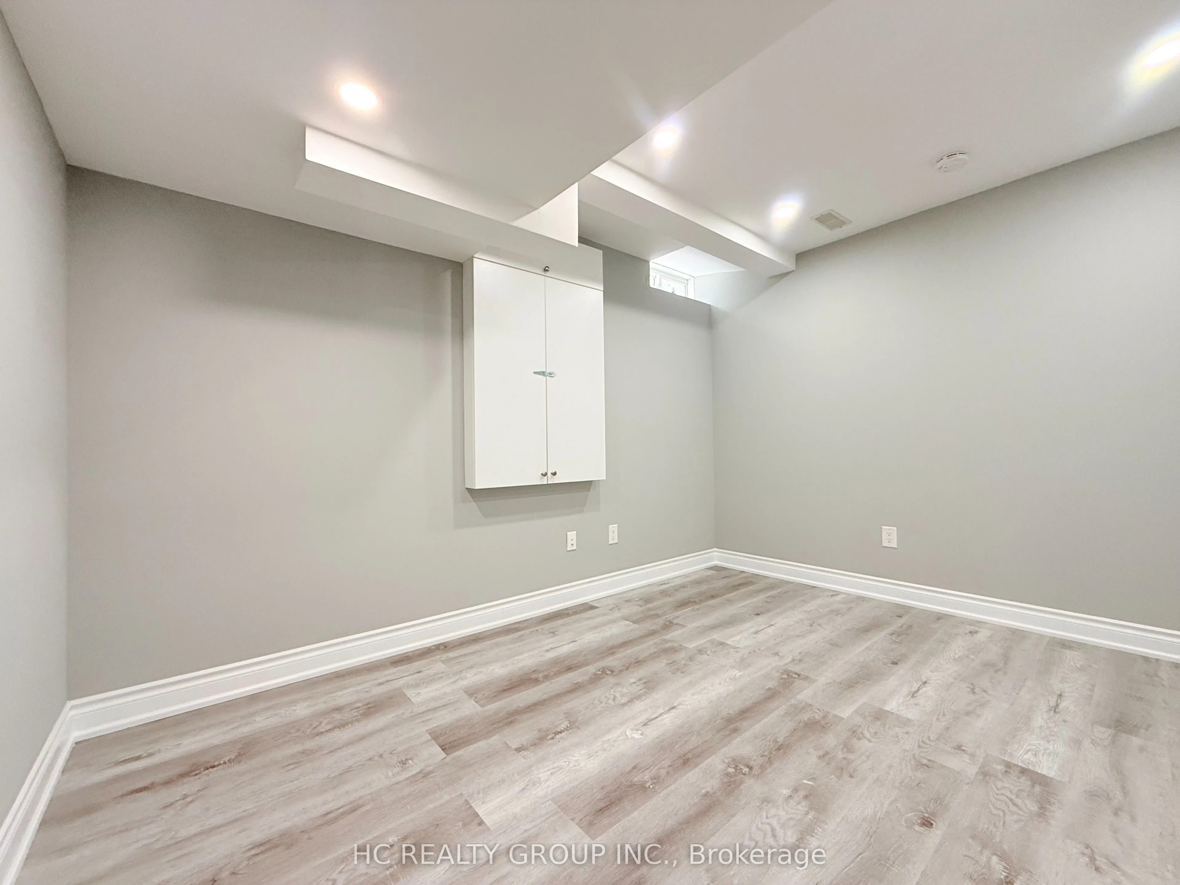 19 Moore's Court, #Basement