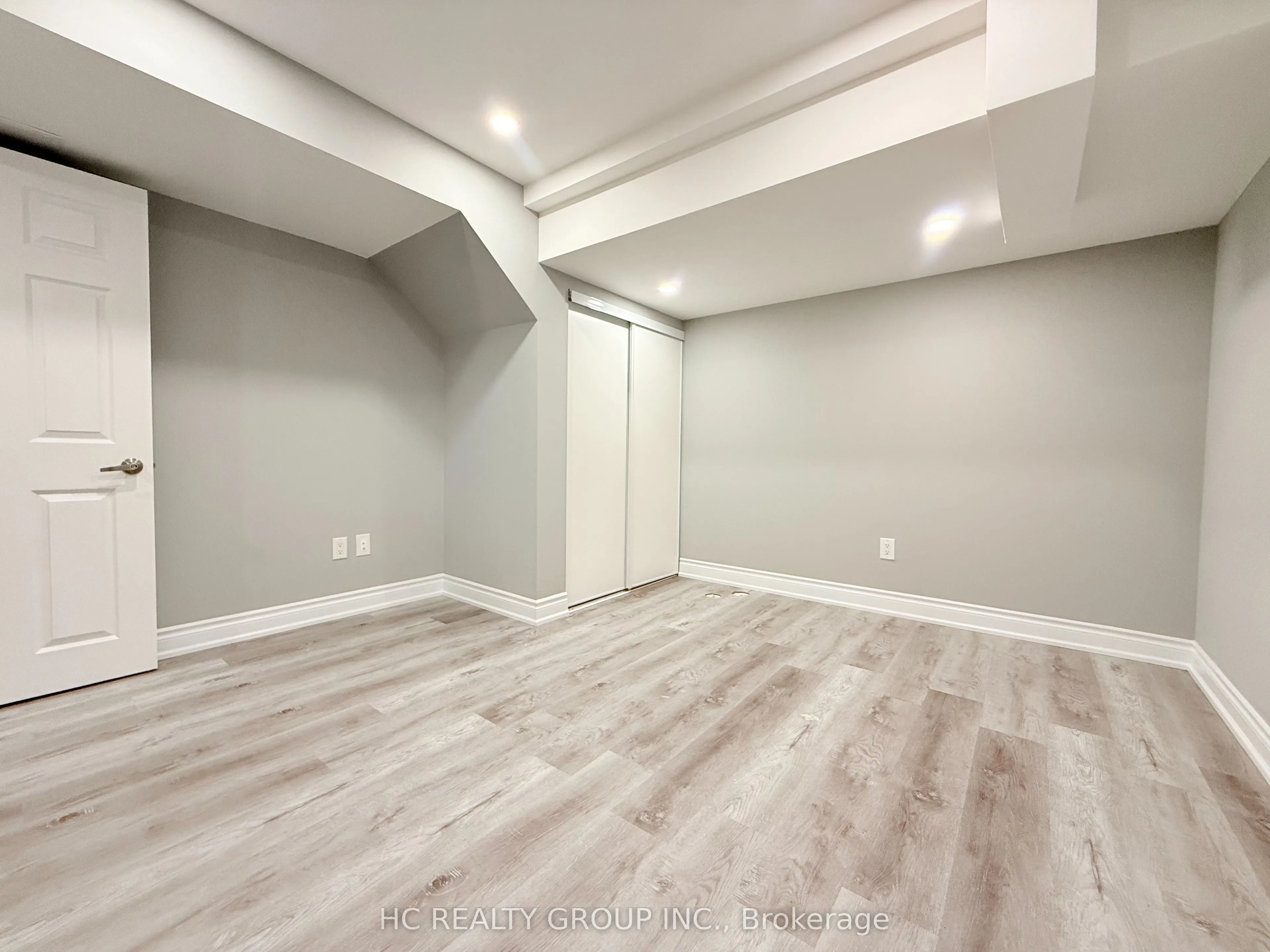 19 Moore's Court, #Basement