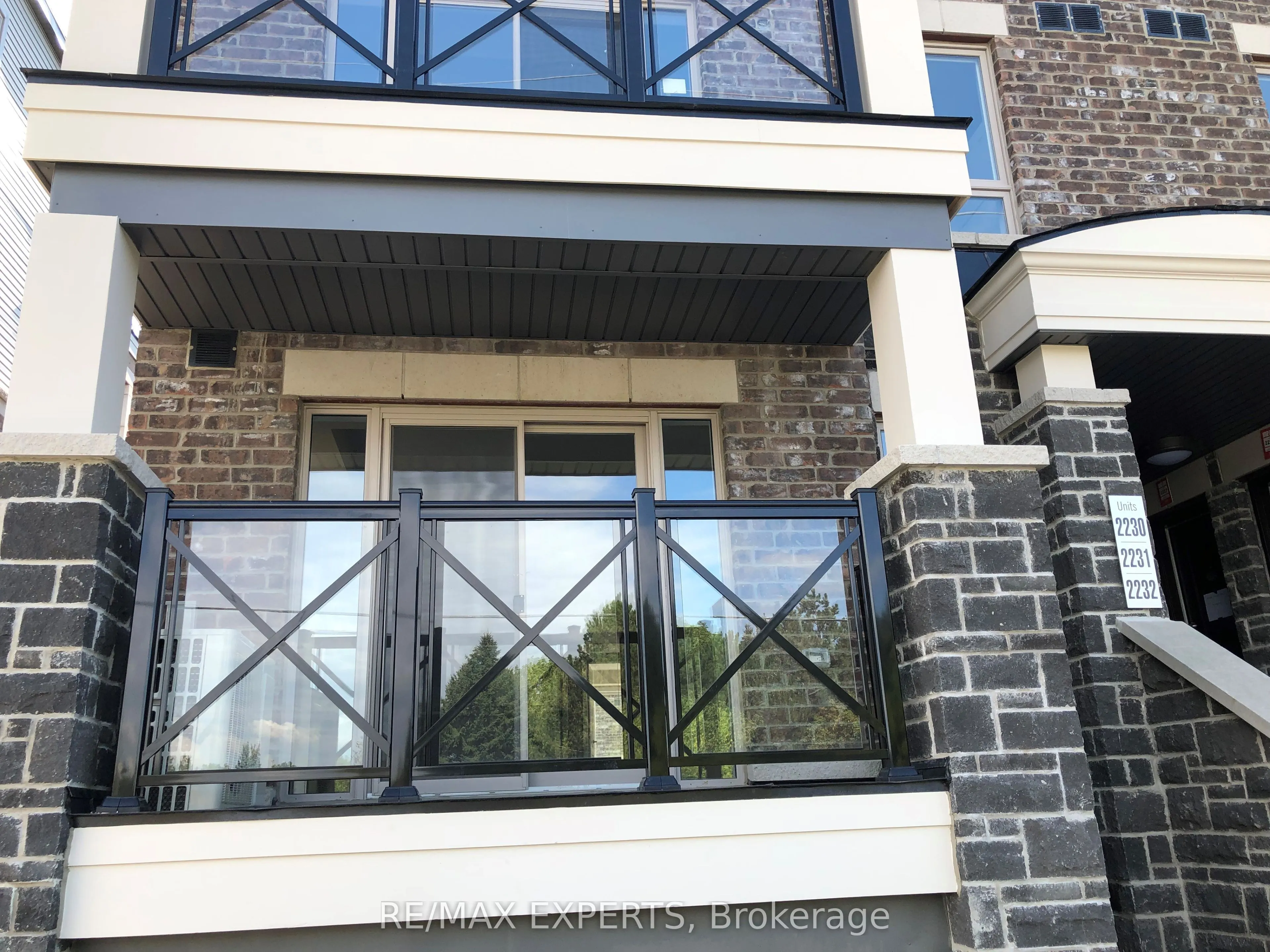 10 Westmeath Lane, #2230