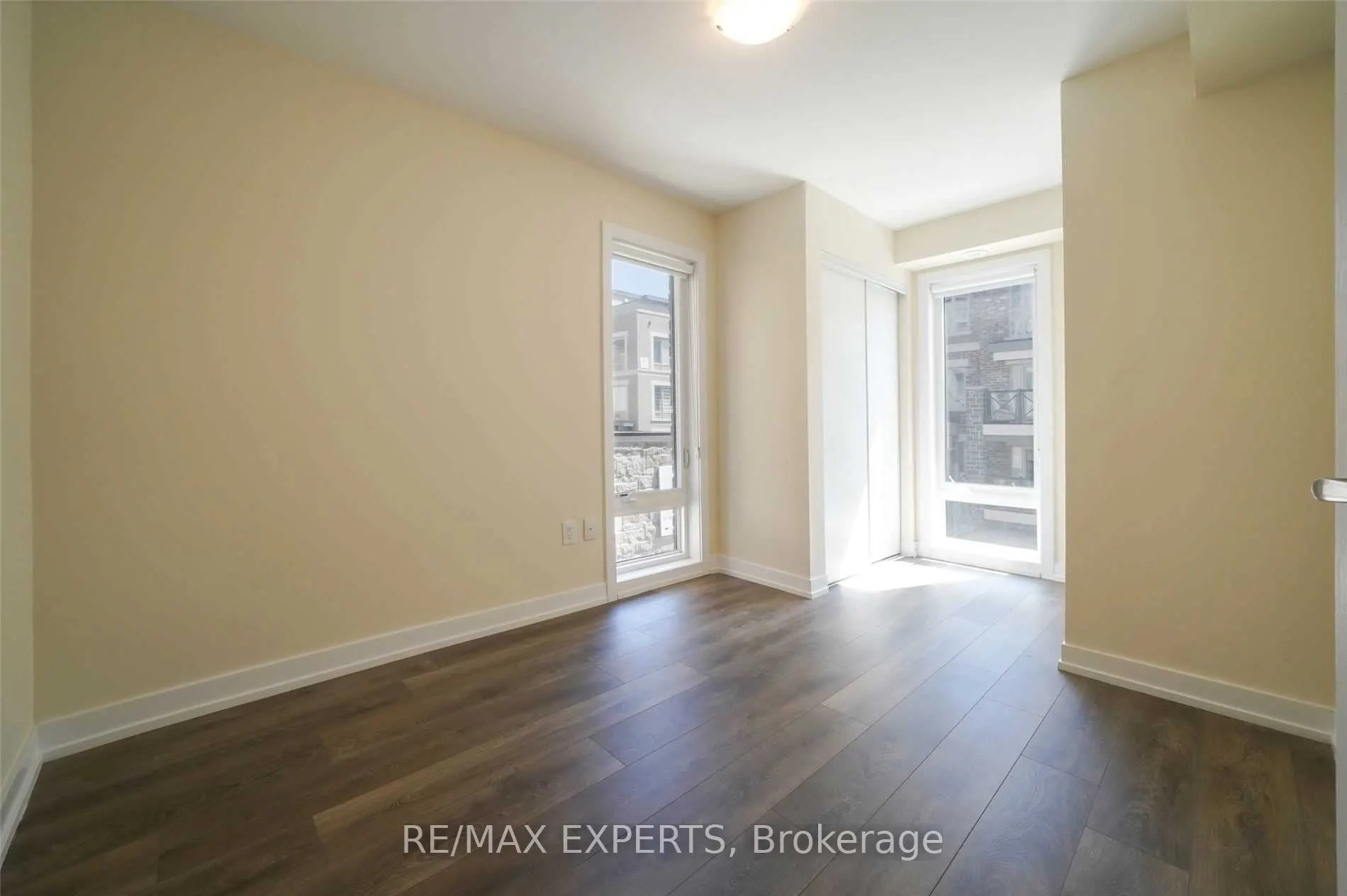 10 Westmeath Lane, #2230