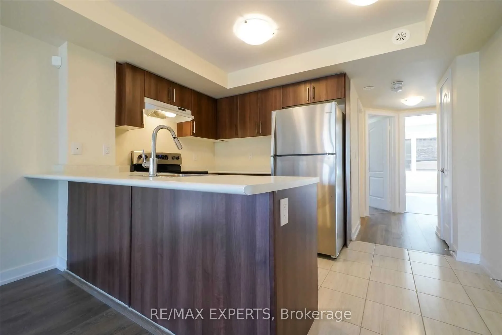10 Westmeath Lane, #2230