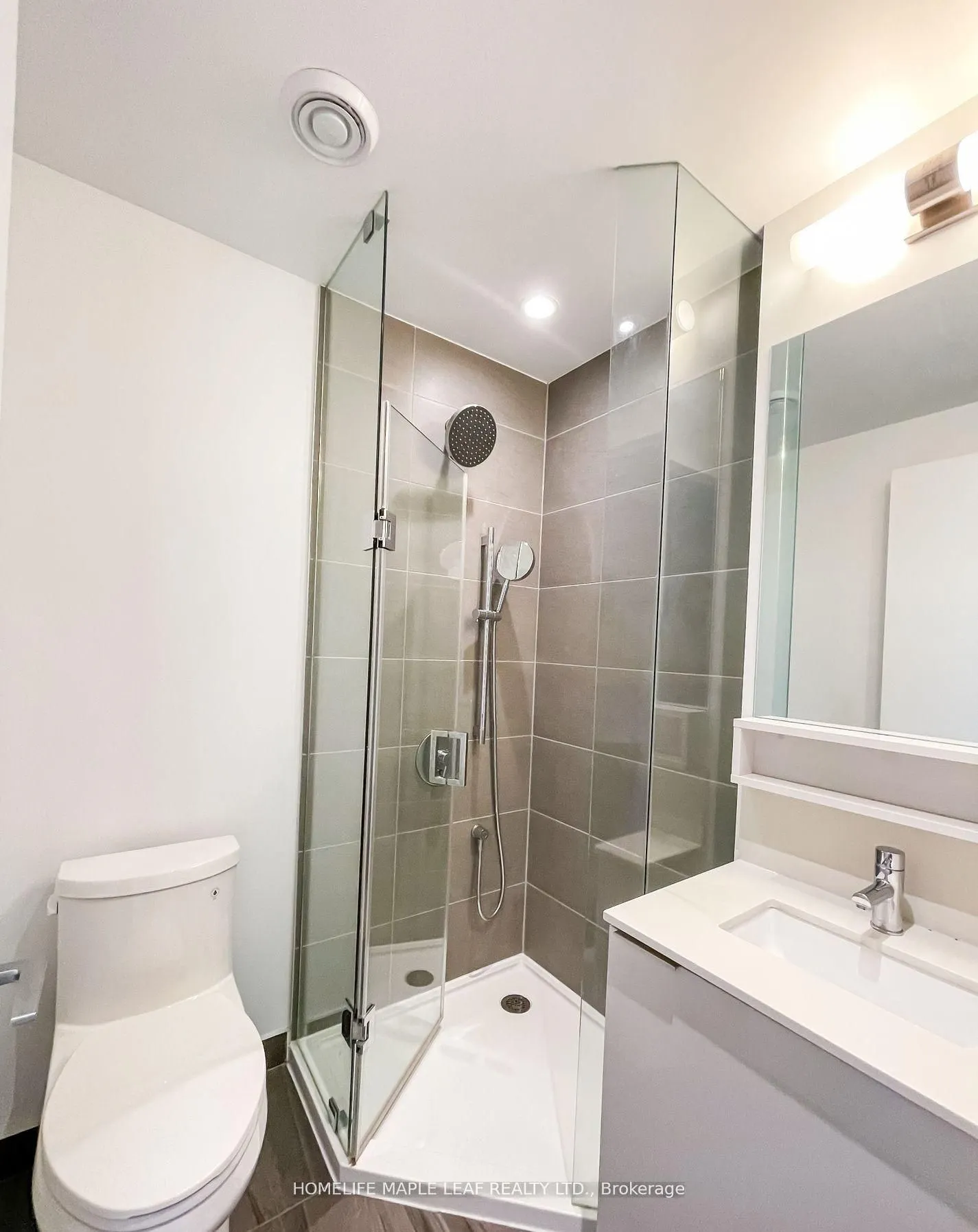950 Portage Parkway, #2215