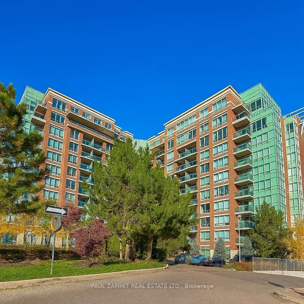 62 Suncrest Boulevard, #702
