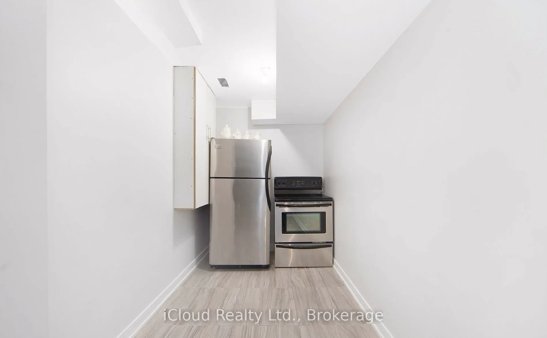18 Meadowhawk Trail