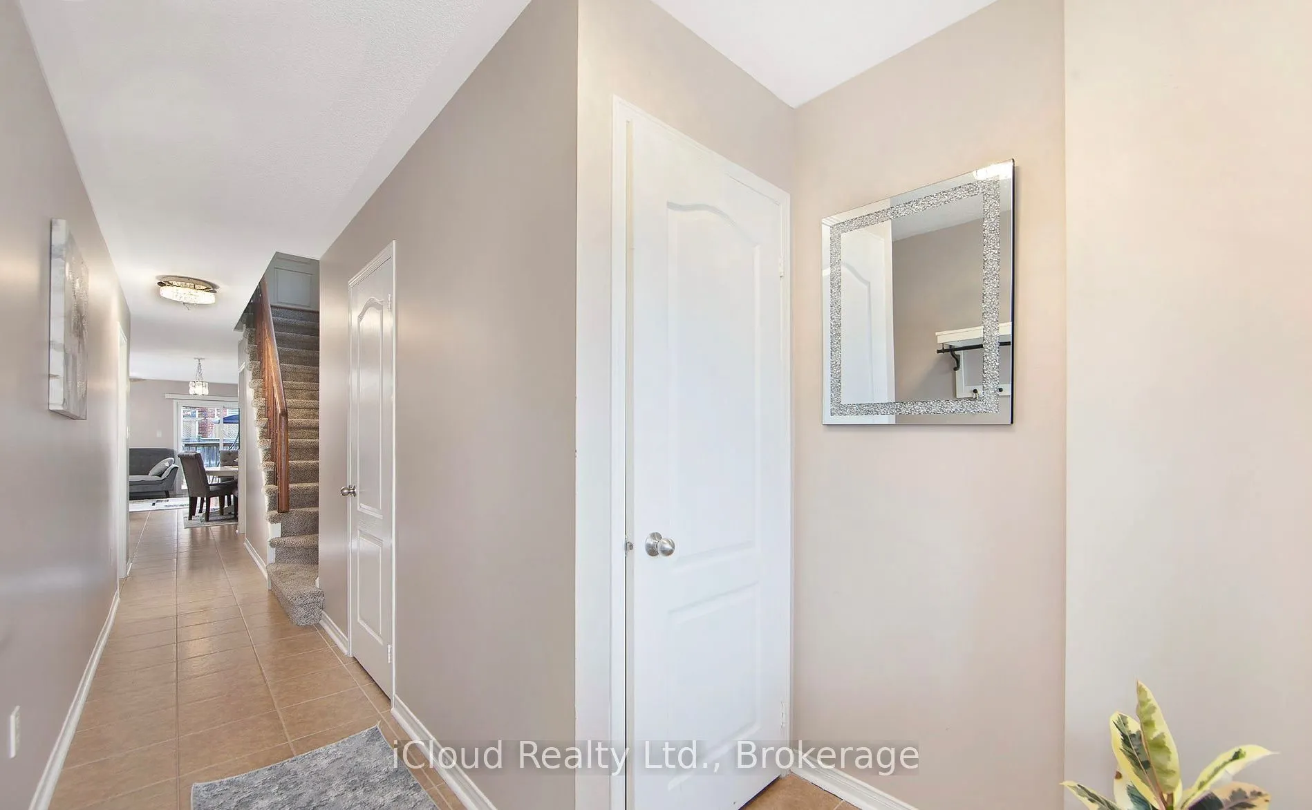 18 Meadowhawk Trail