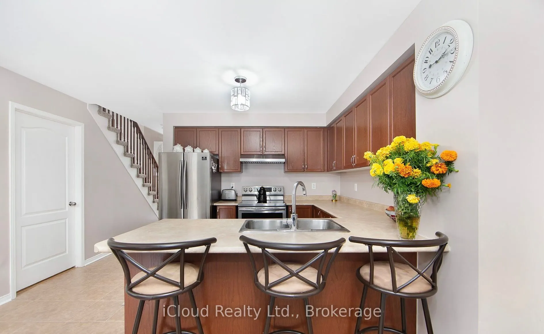 18 Meadowhawk Trail