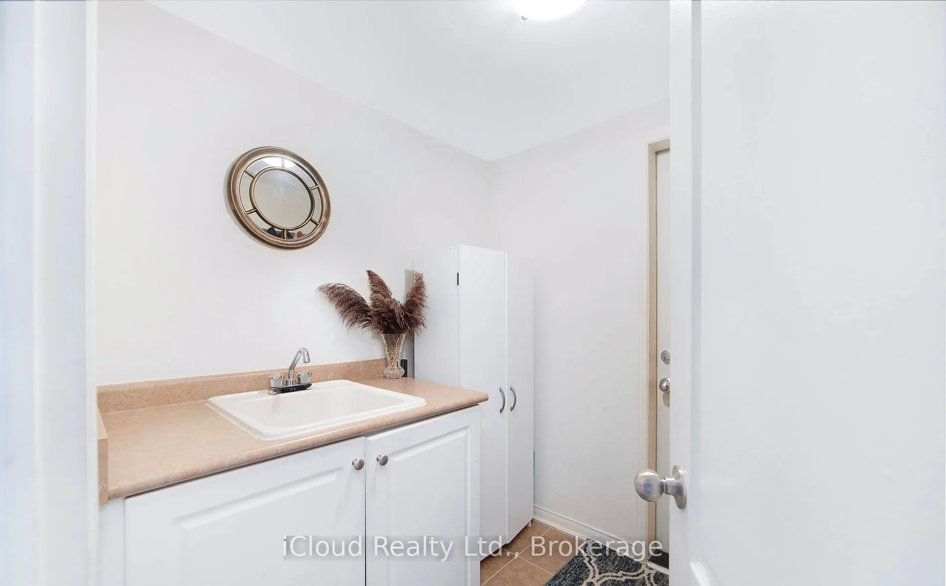 18 Meadowhawk Trail