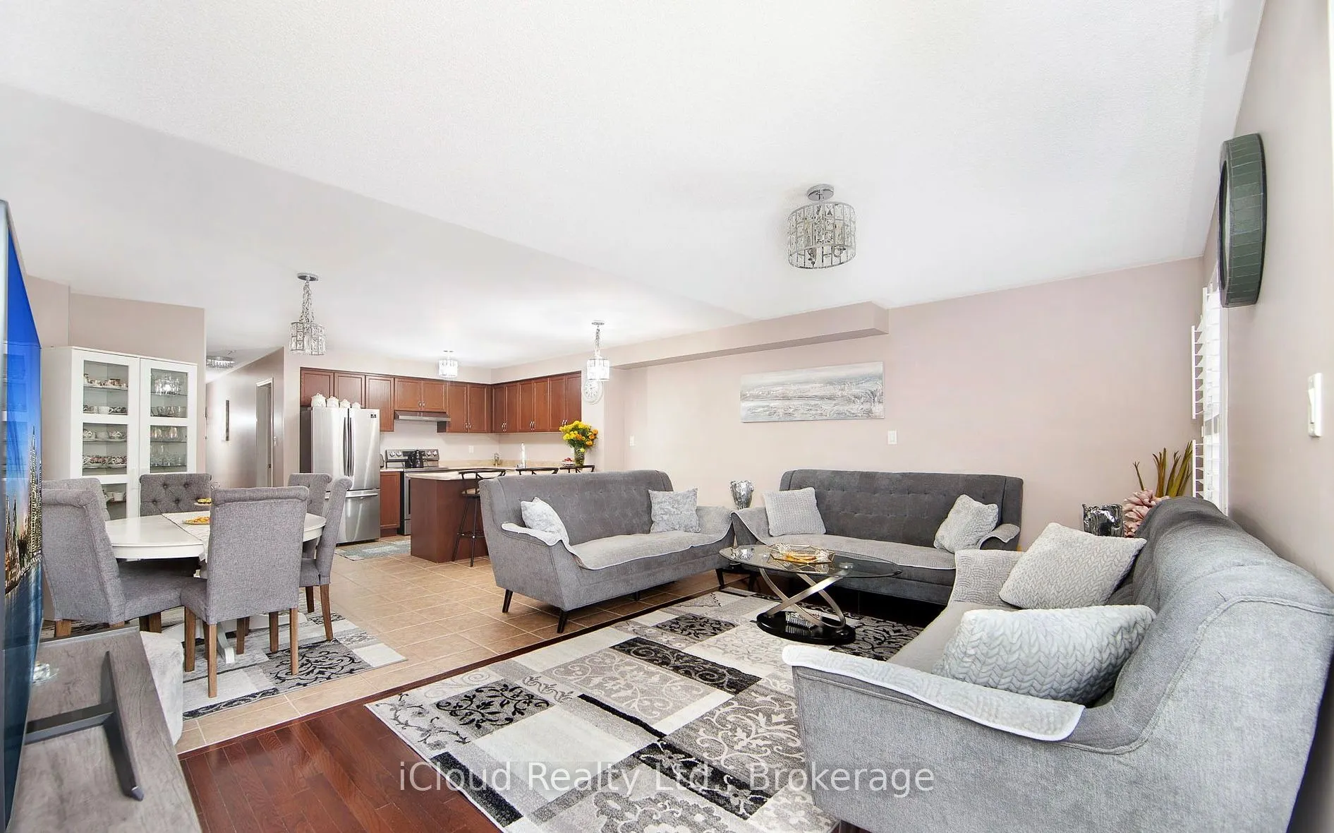 18 Meadowhawk Trail
