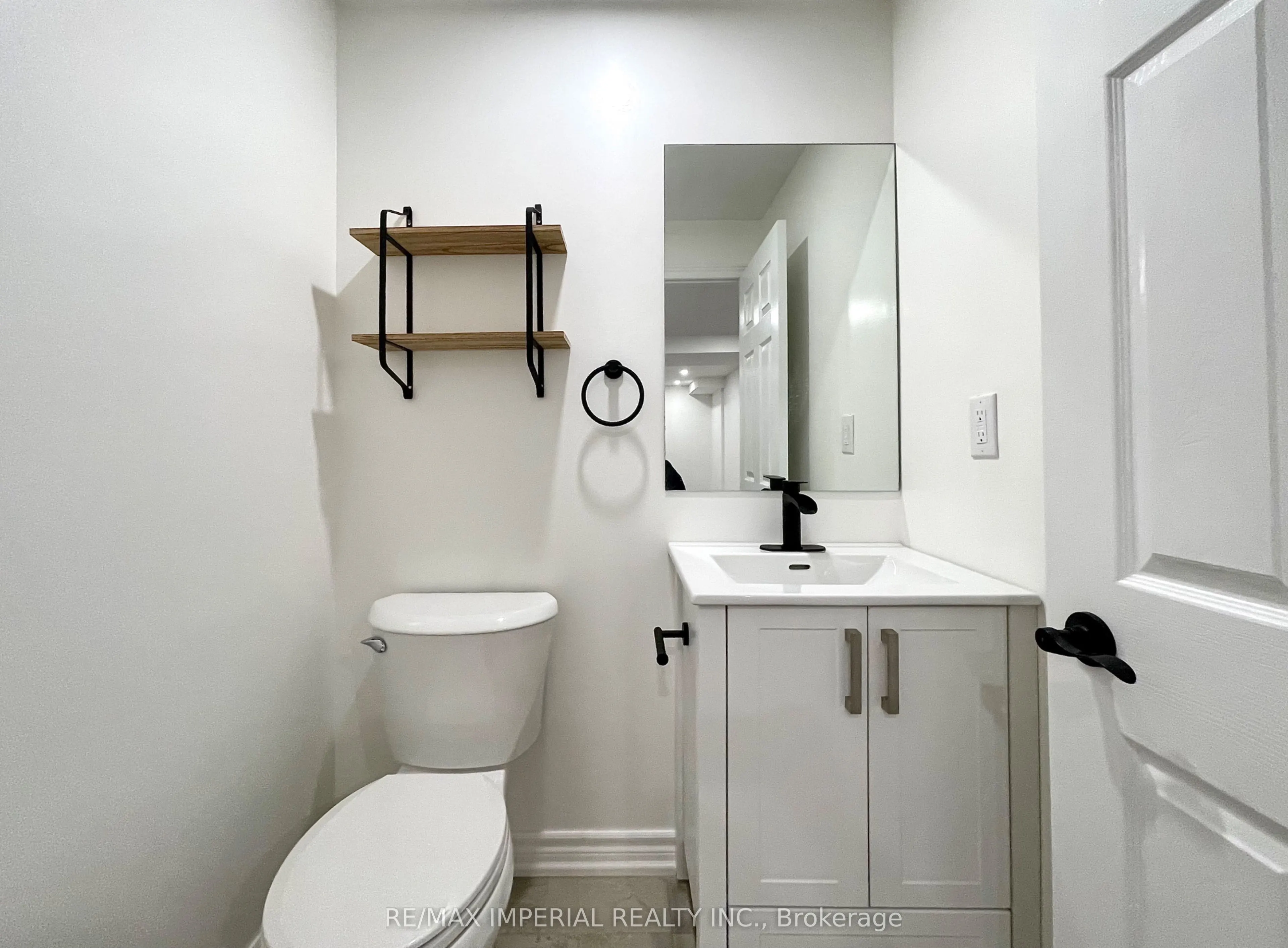40 Brewsland Crescent, #BSMT