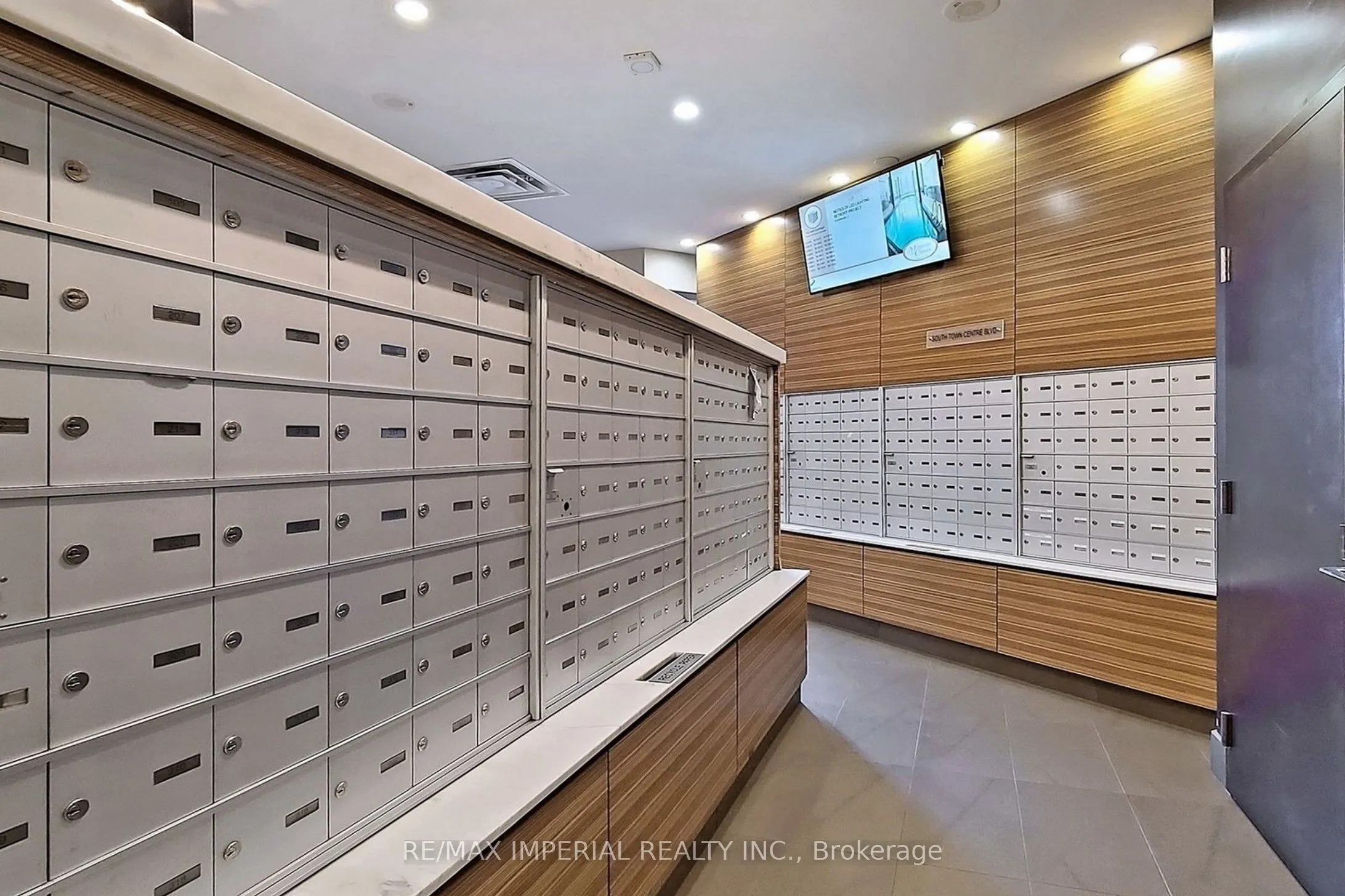 60 South Town Centre Boulevard, #1017