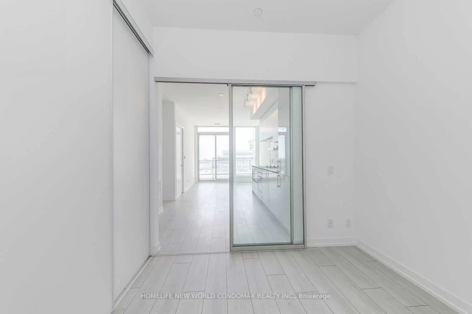 898 Portage Parkway, #4805