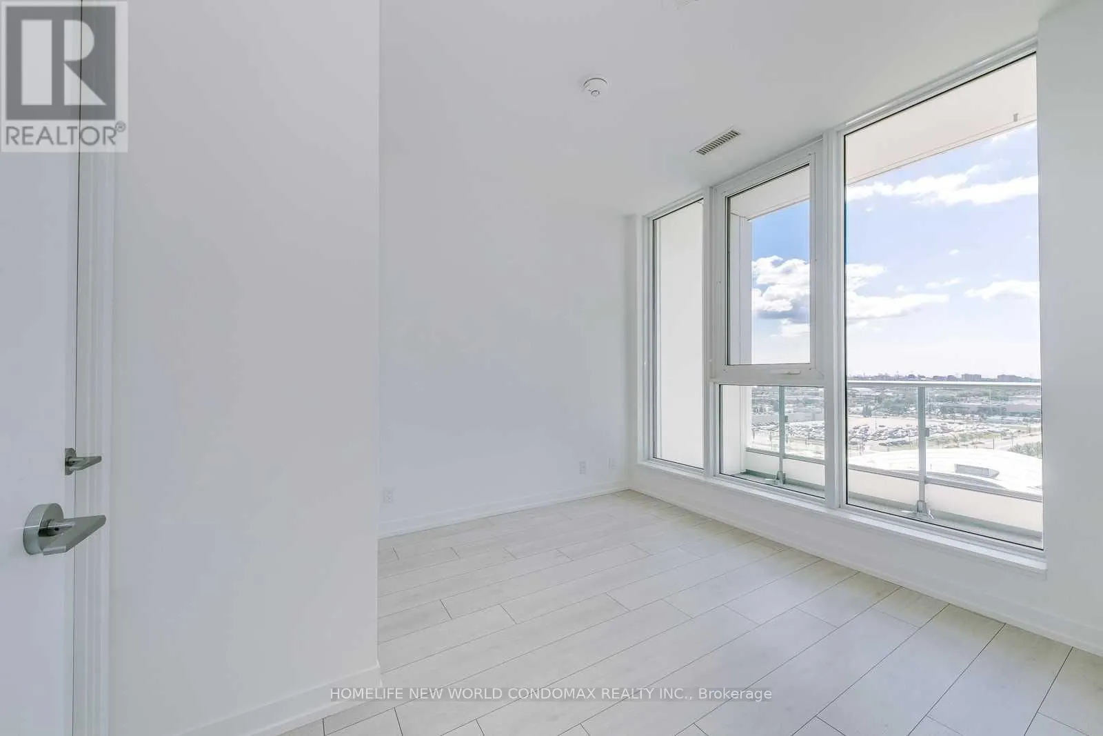 898 Portage Parkway, #4805