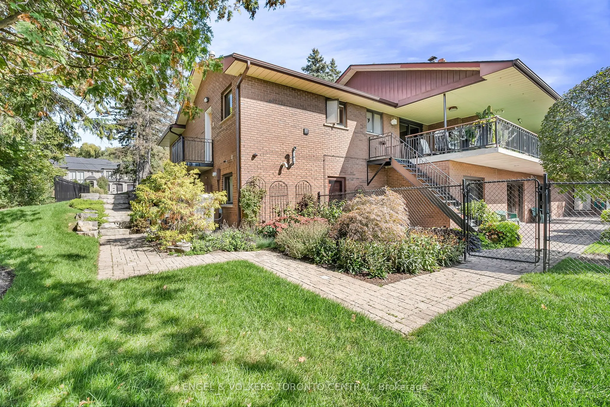 56 Cachet Parkway