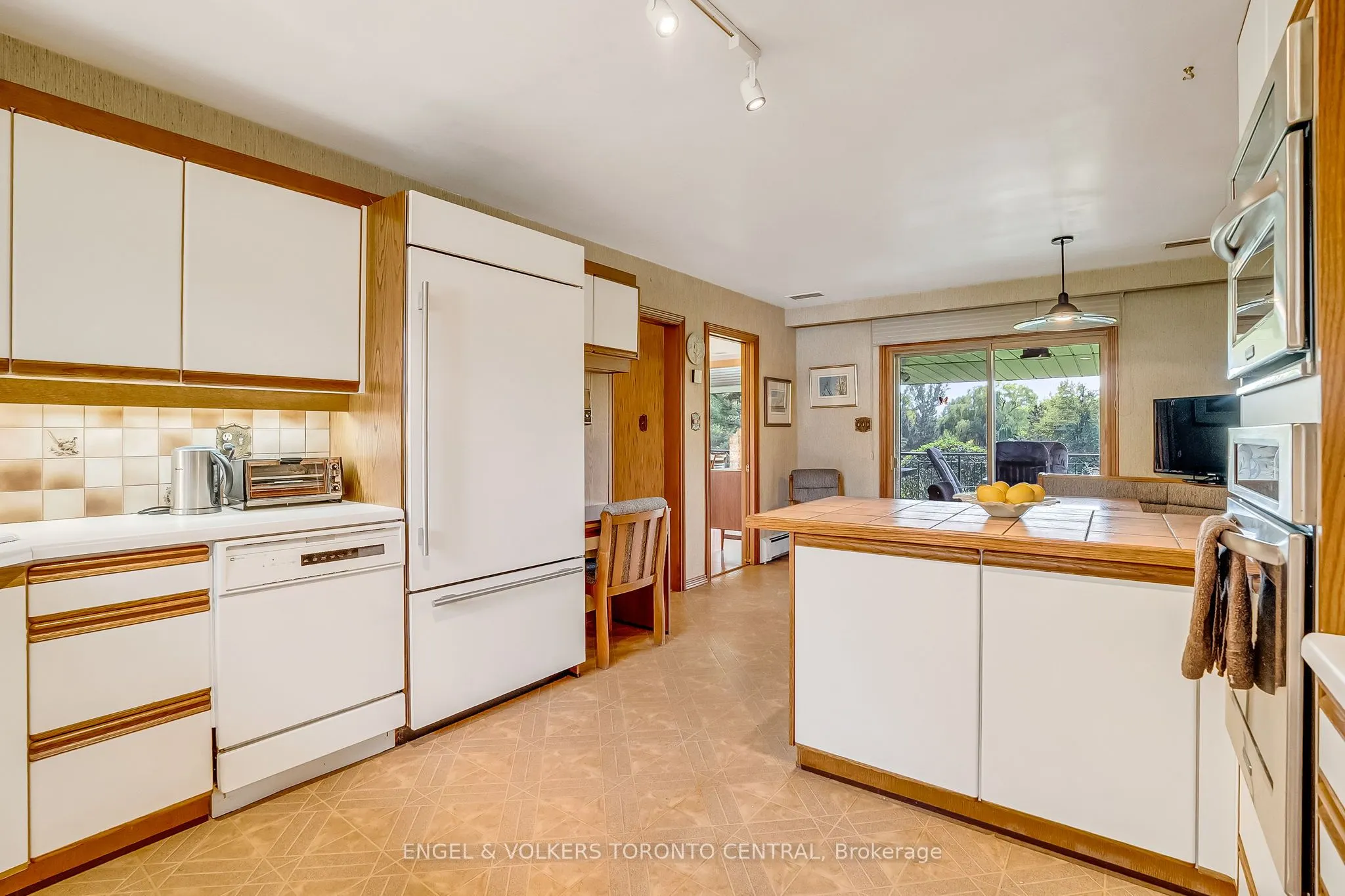 56 Cachet Parkway