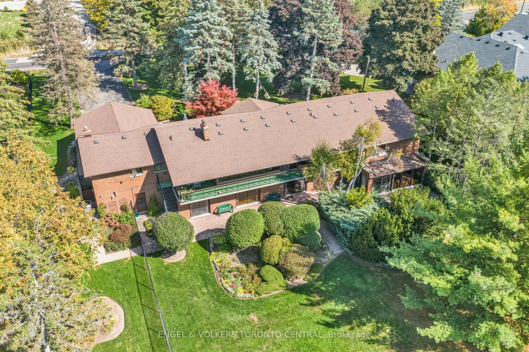 56 Cachet Parkway