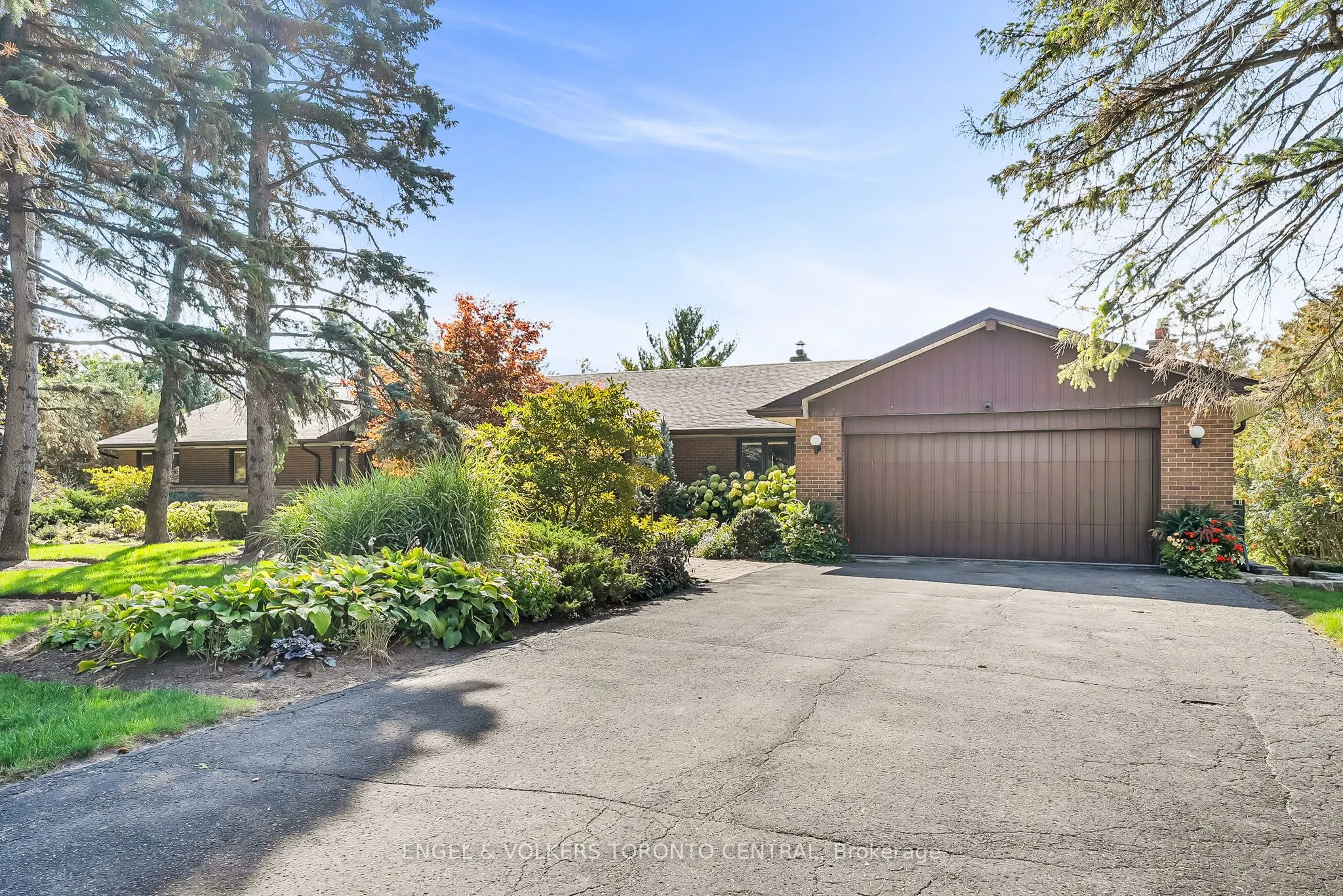 56 Cachet Parkway