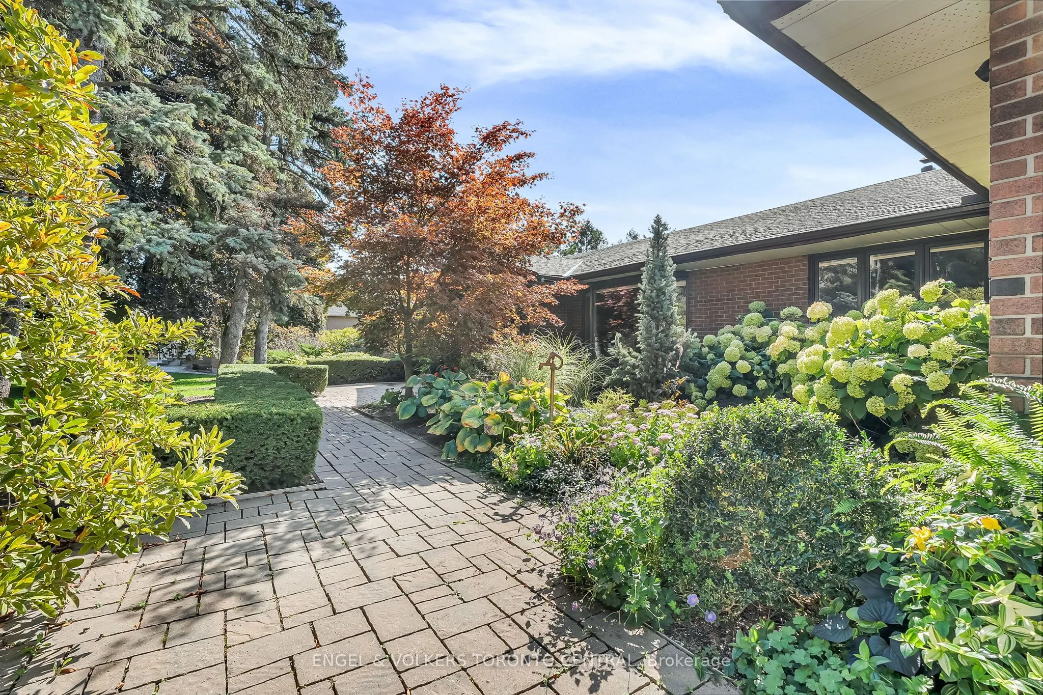 56 Cachet Parkway