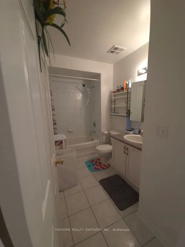15 St Moritz Way S, #6