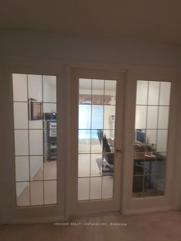 15 St Moritz Way S, #6