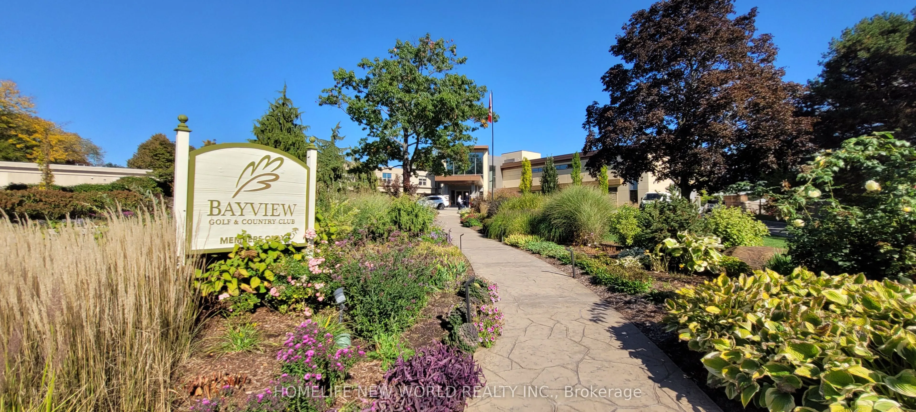 11 Fairway Heights Crescent