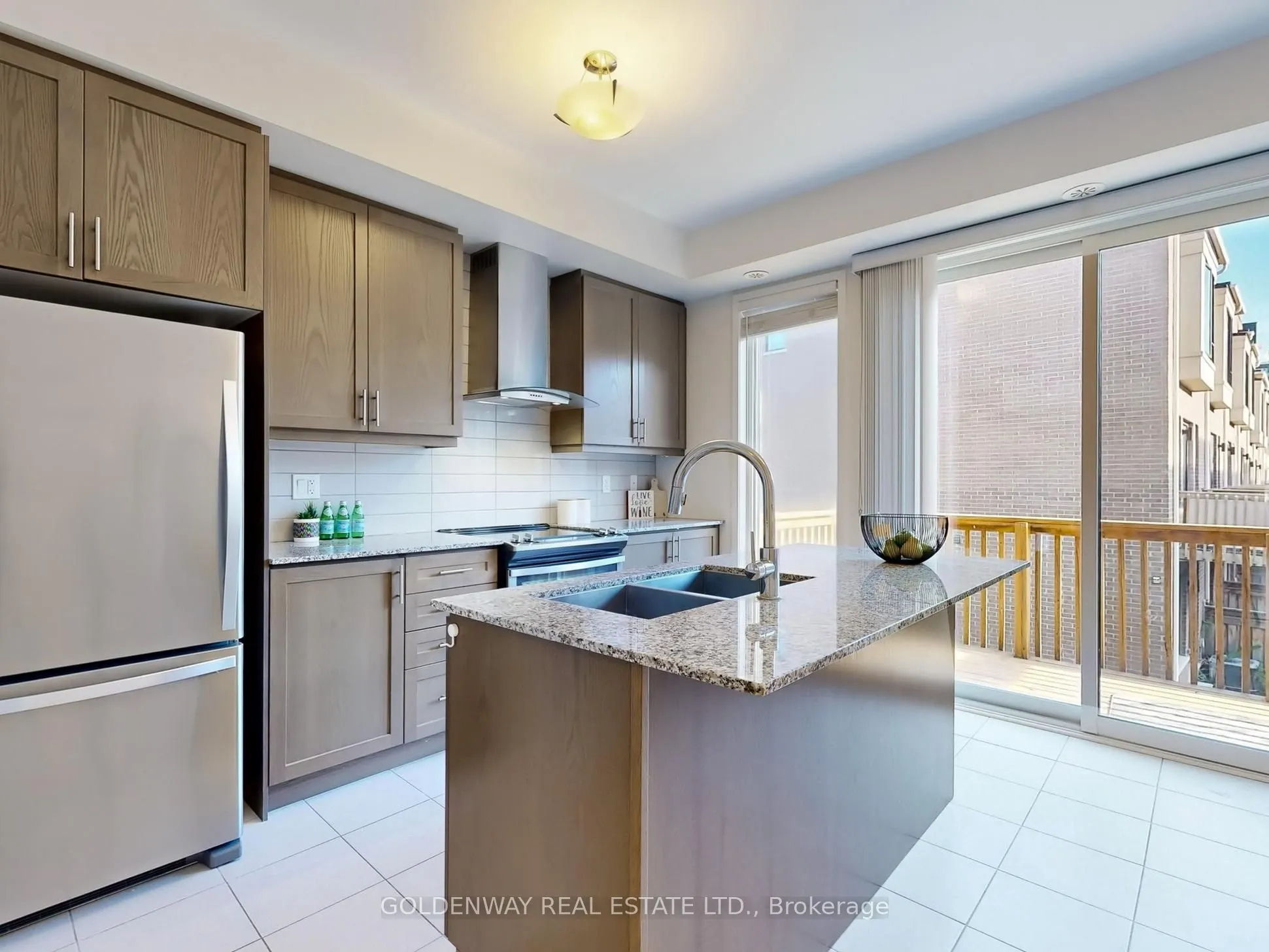 150 Salterton Circle