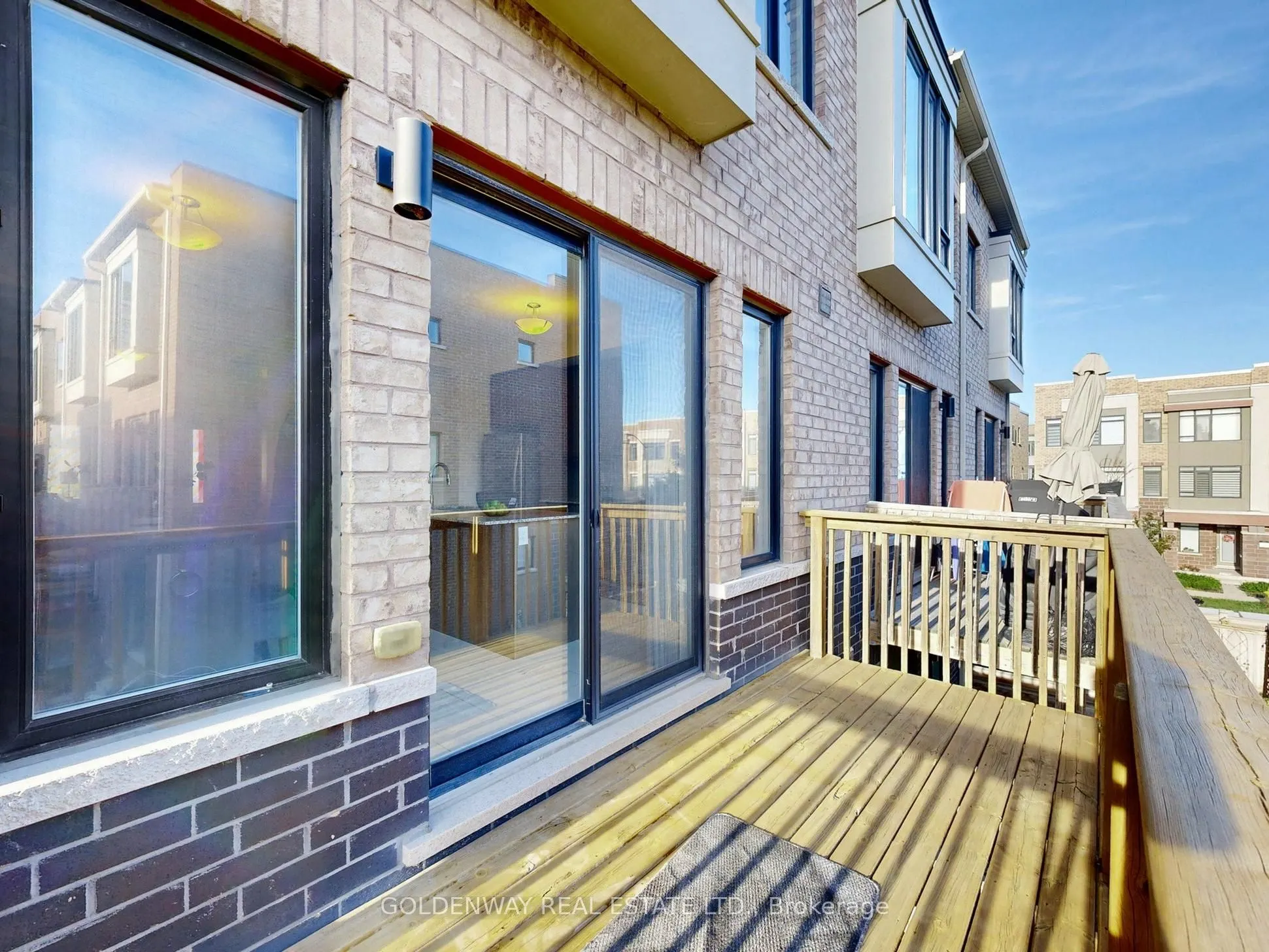 150 Salterton Circle