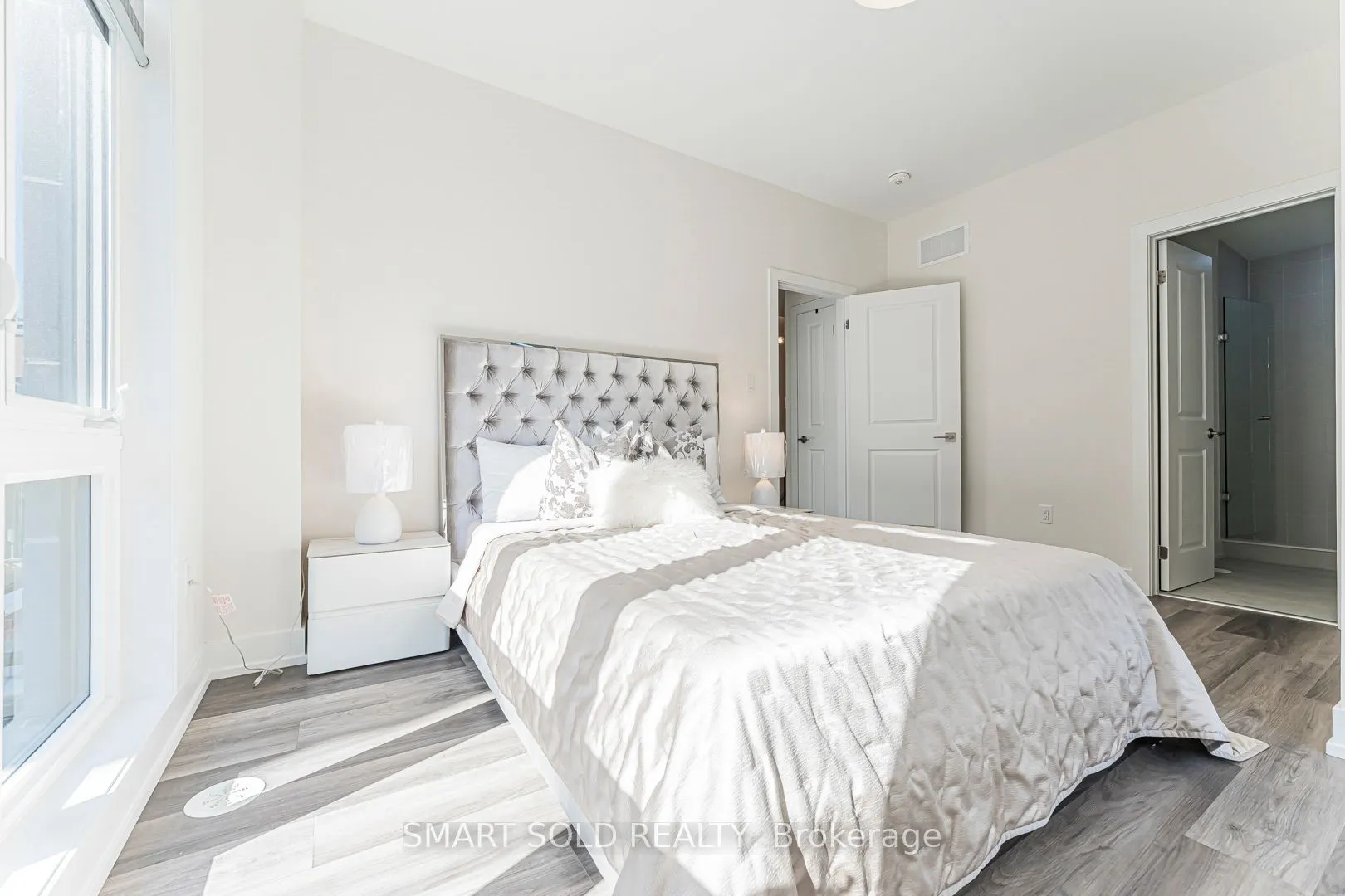 6 Sayers Lane, #18