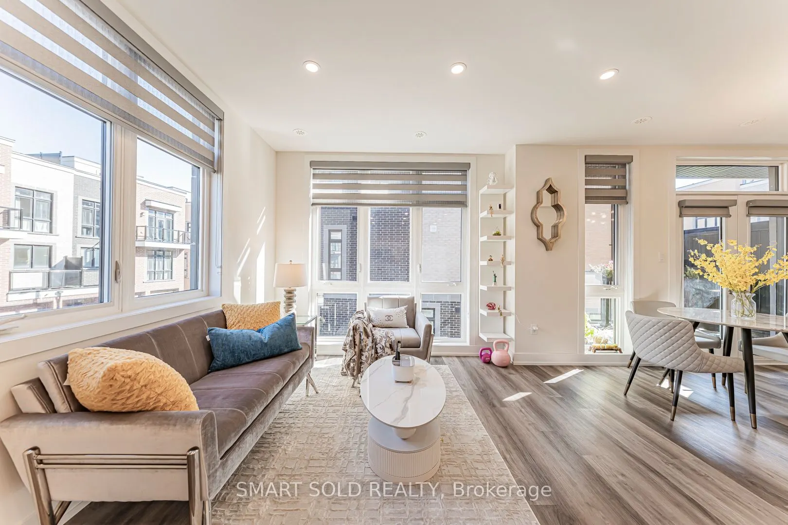 6 Sayers Lane, #18