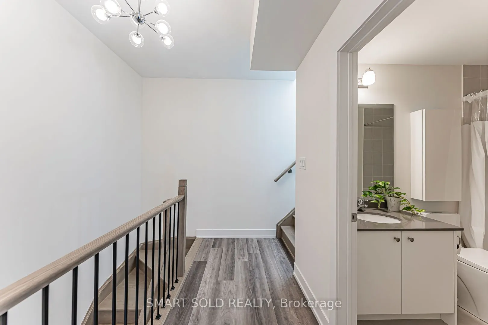 6 Sayers Lane, #18