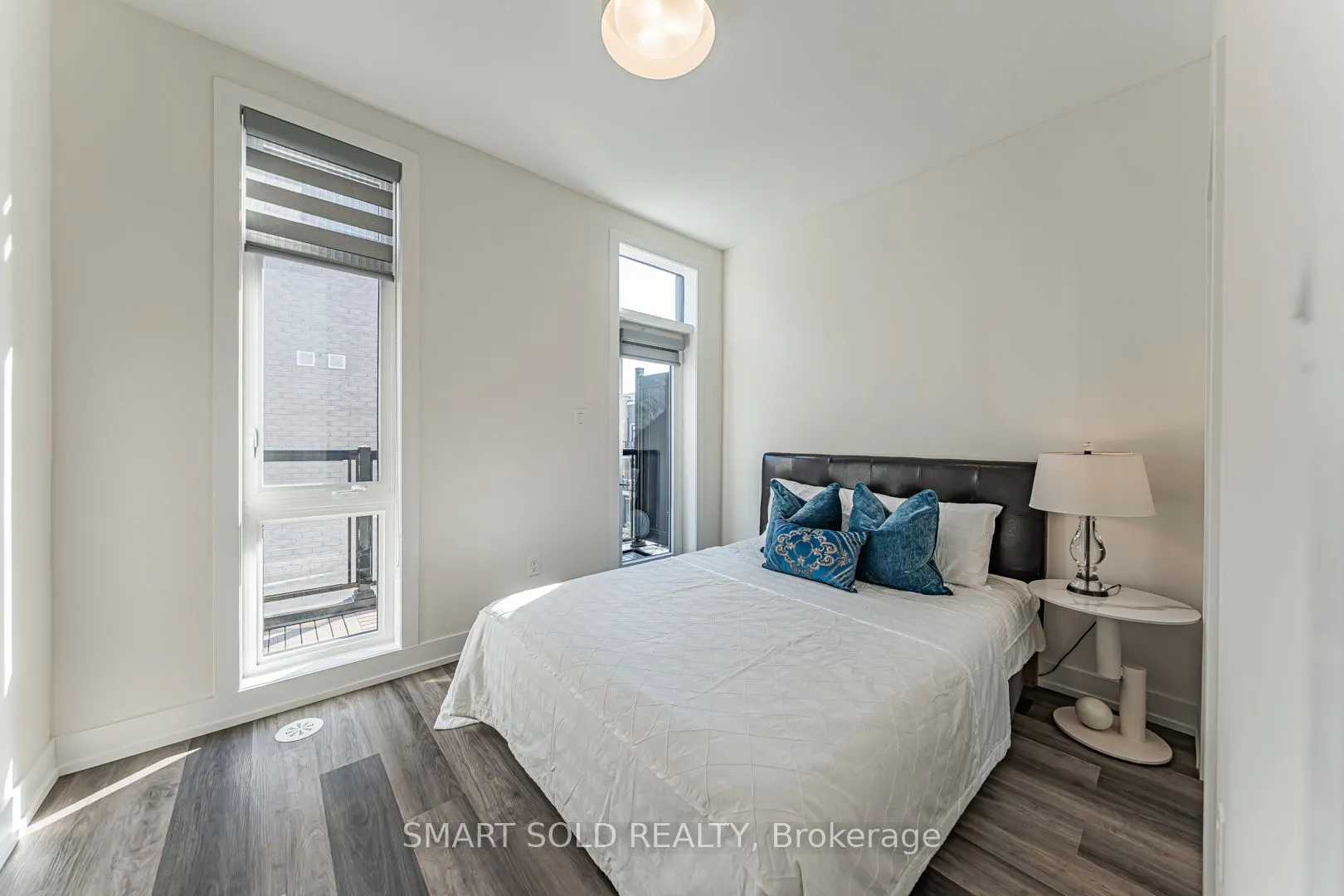 6 Sayers Lane, #18
