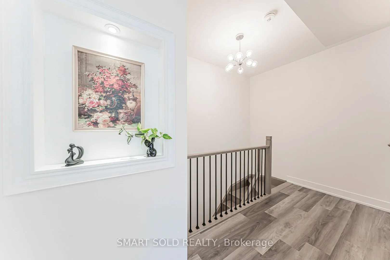 6 Sayers Lane, #18