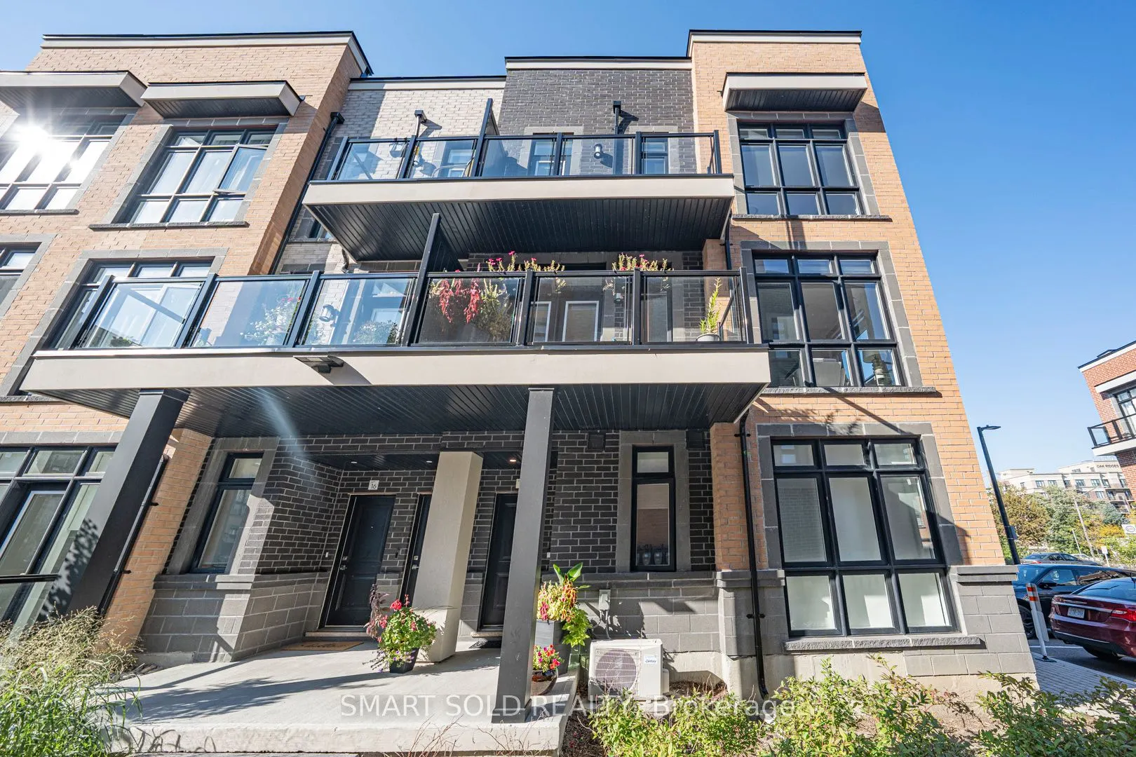 6 Sayers Lane, #18