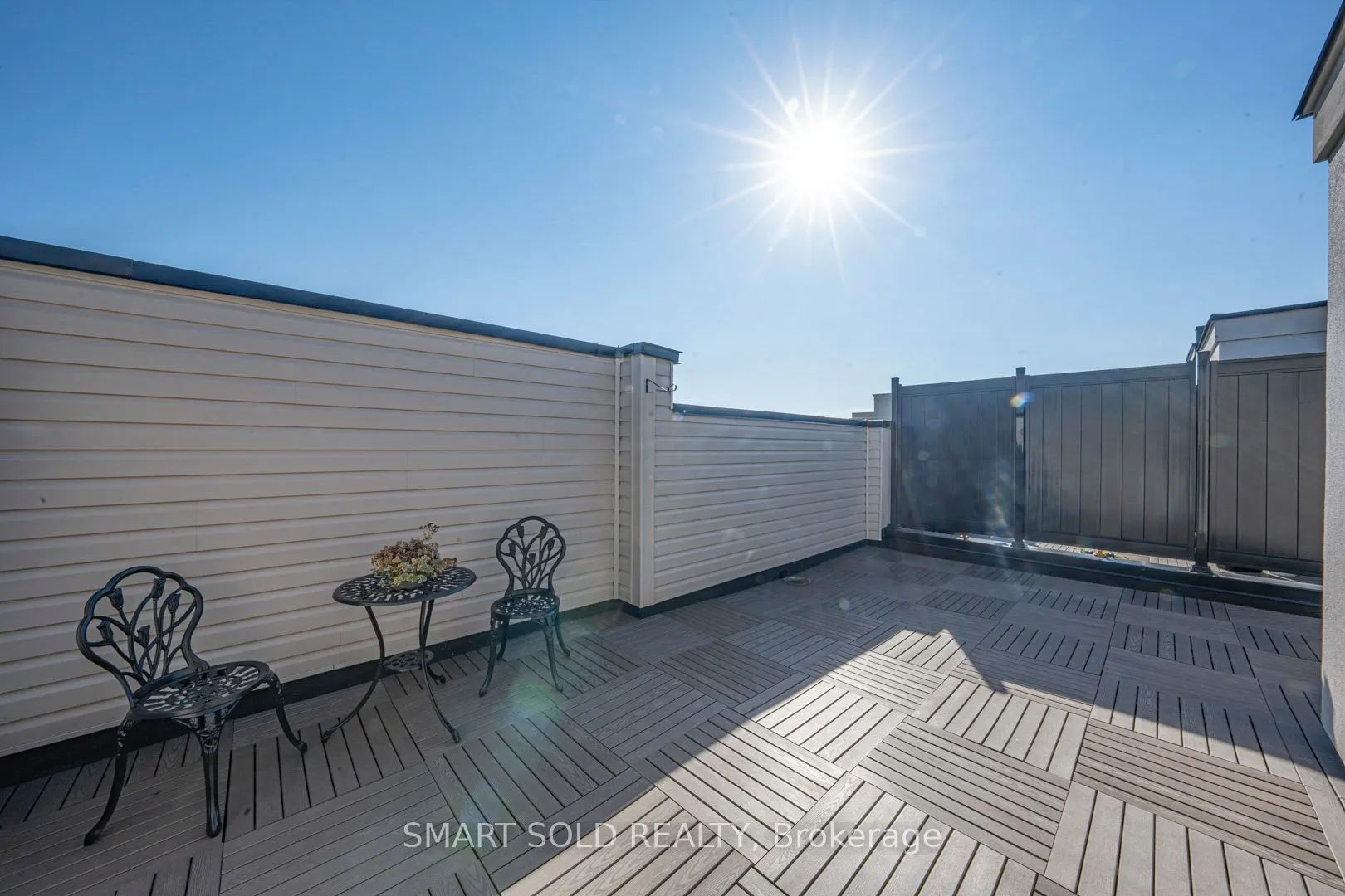 6 Sayers Lane, #18